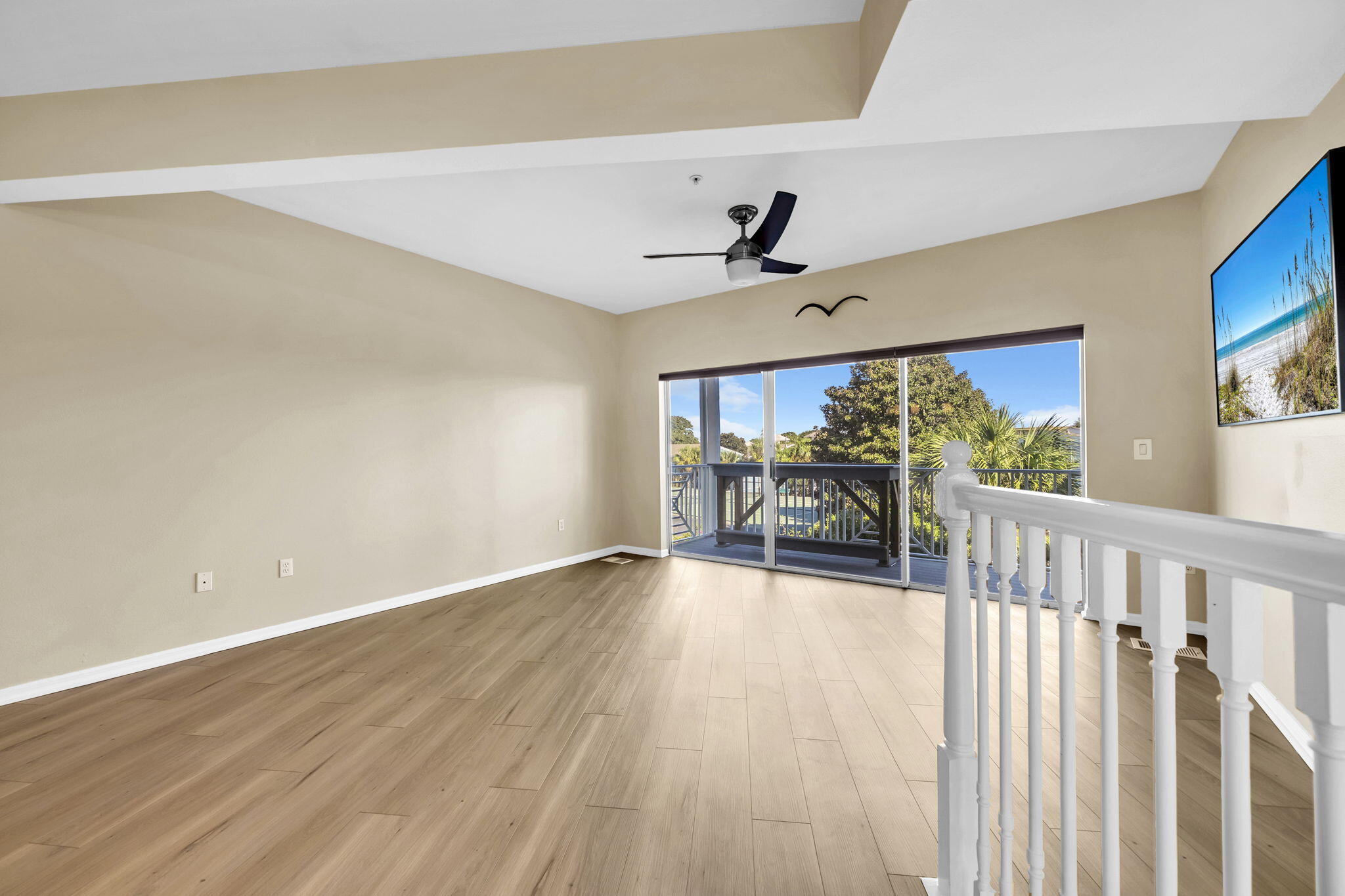 BEACH POINTE T/H - Residential