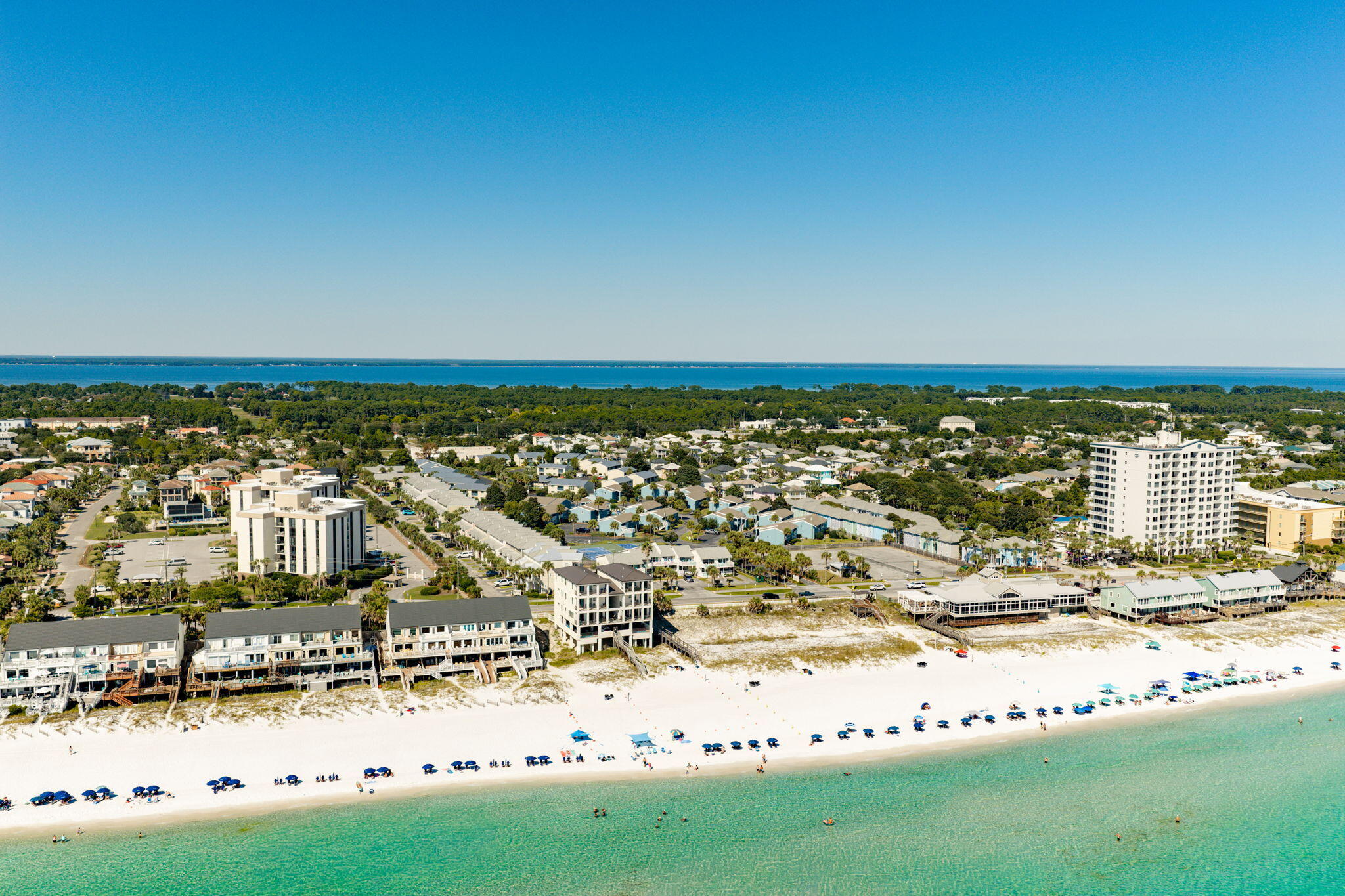 BEACH POINTE T/H - Residential