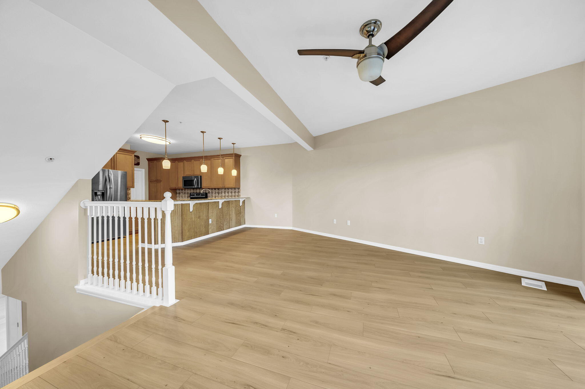 BEACH POINTE T/H - Residential