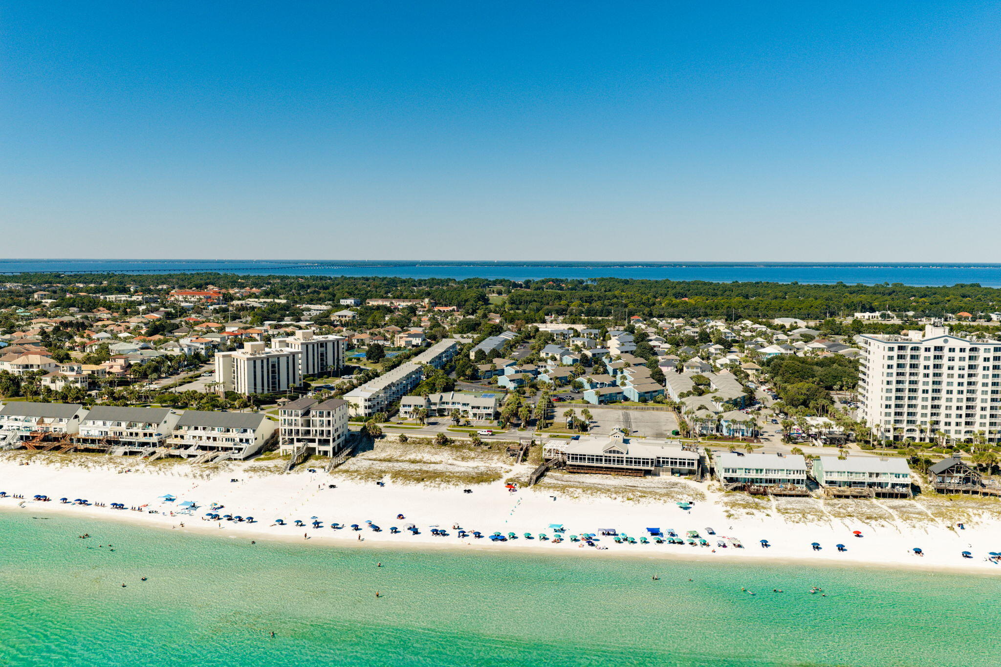 BEACH POINTE T/H - Residential