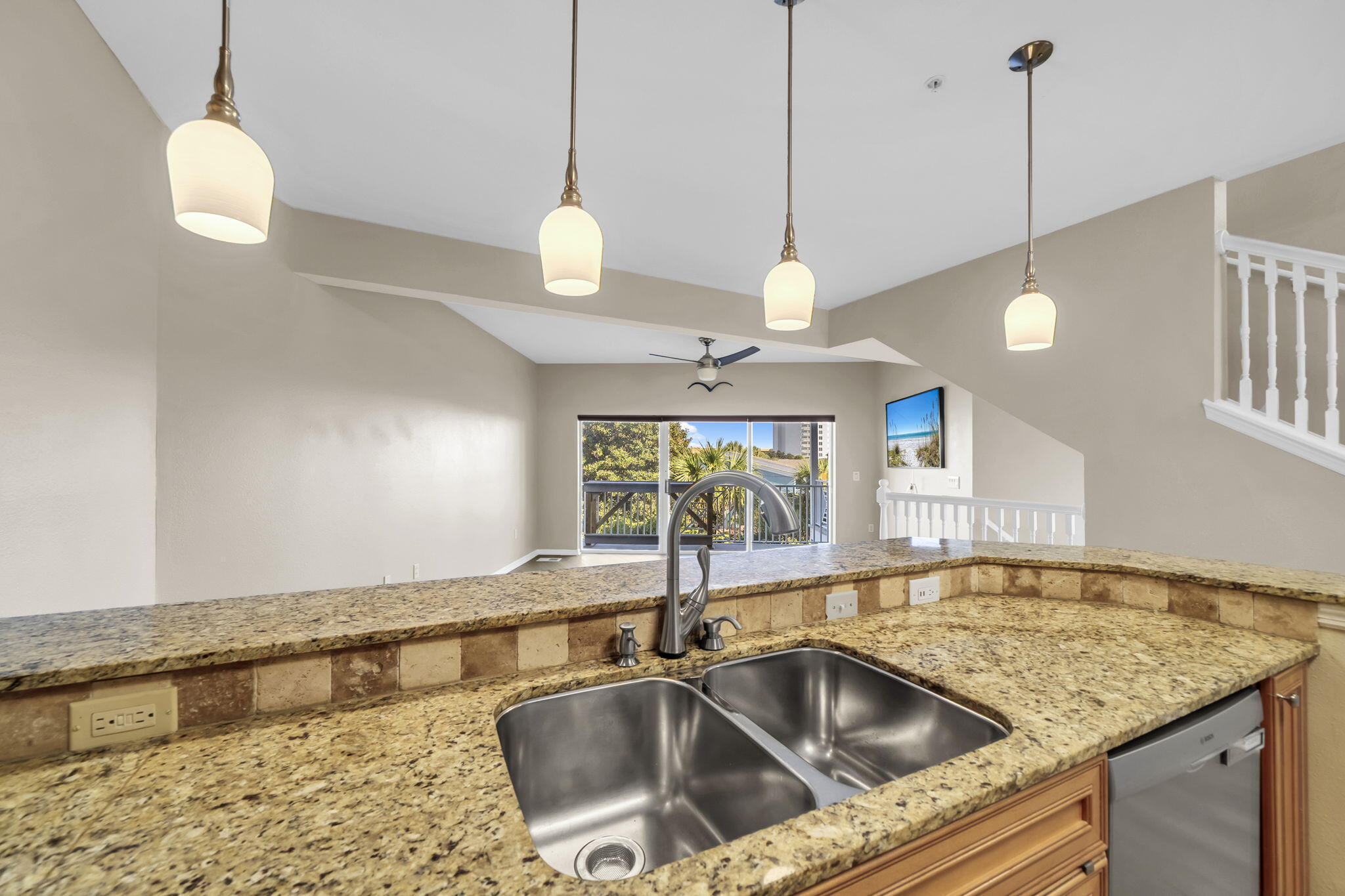 BEACH POINTE T/H - Residential