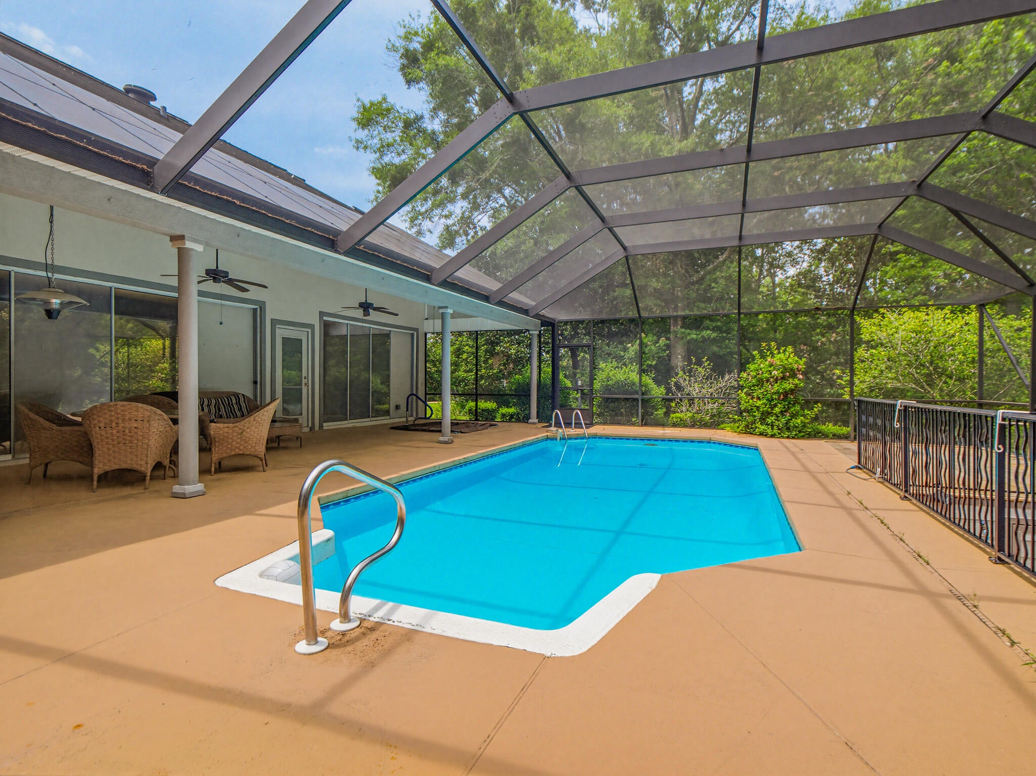 KINGS ROAD - Residential