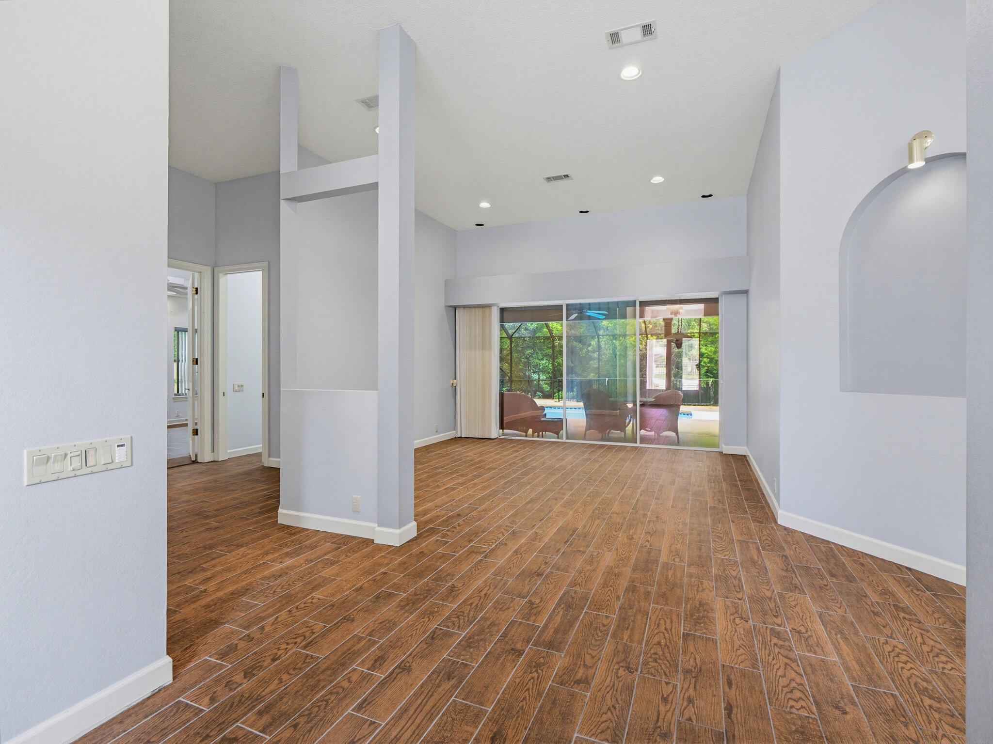 KINGS ROAD - Residential