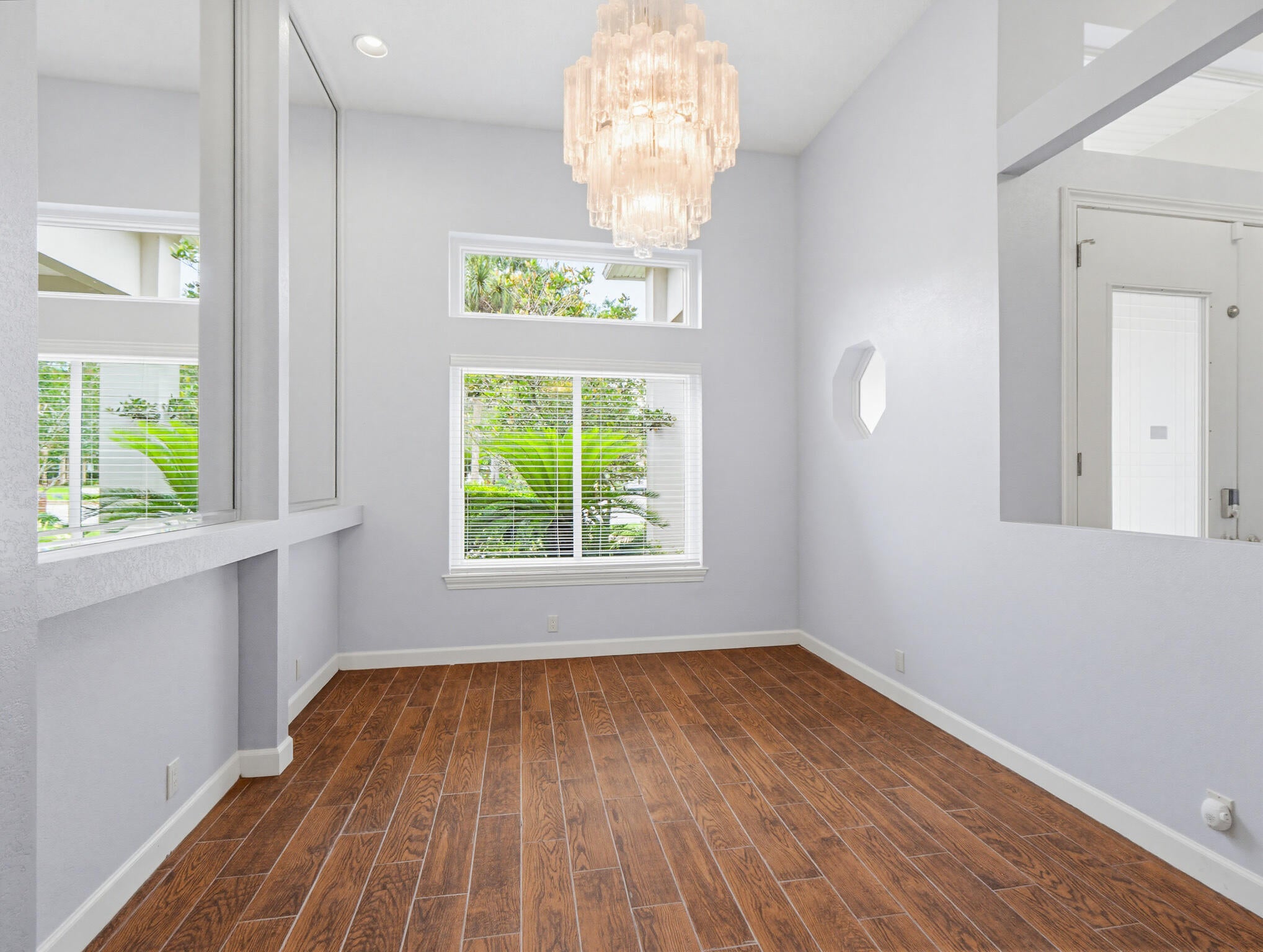 KINGS ROAD - Residential