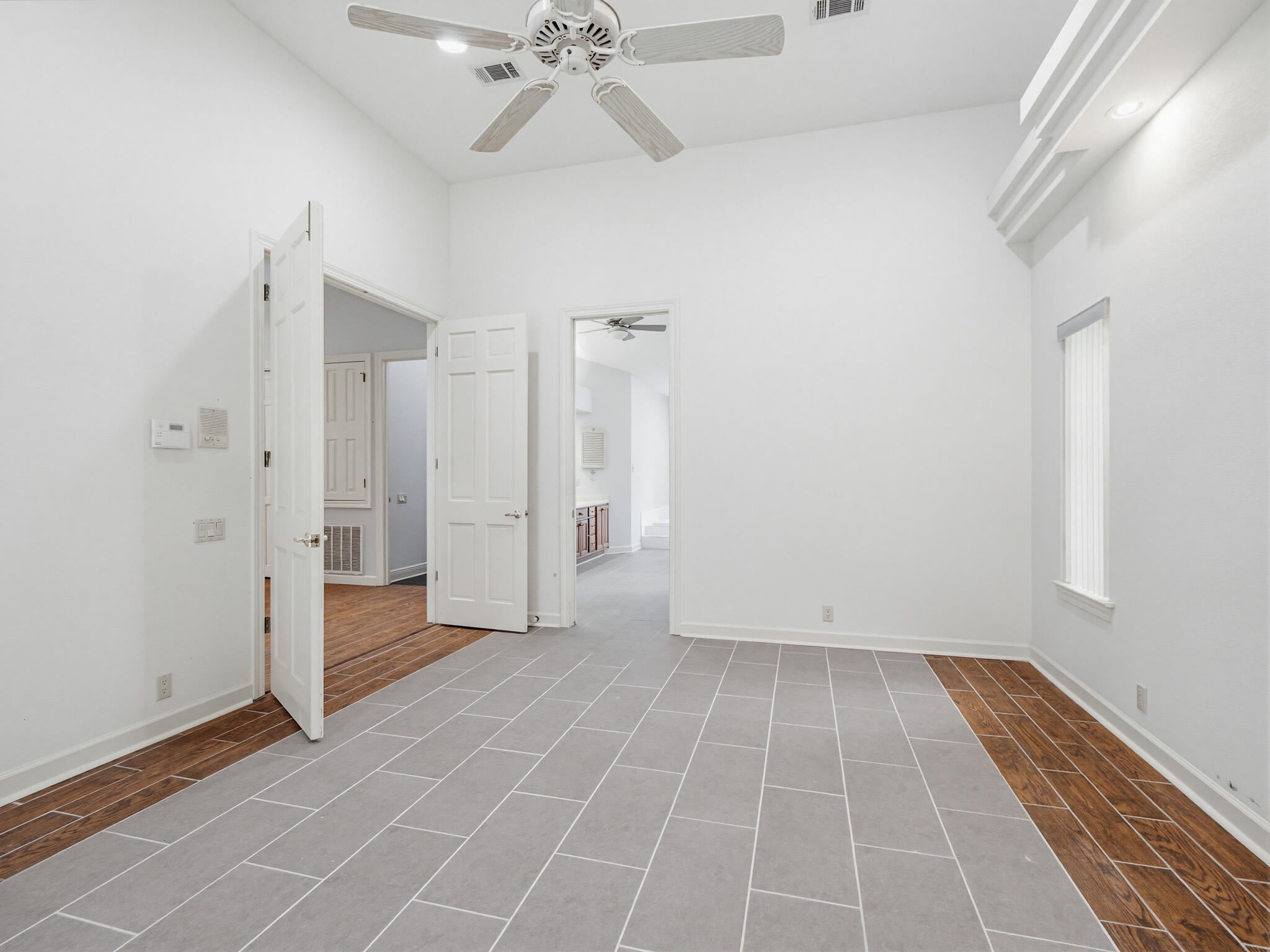 KINGS ROAD - Residential