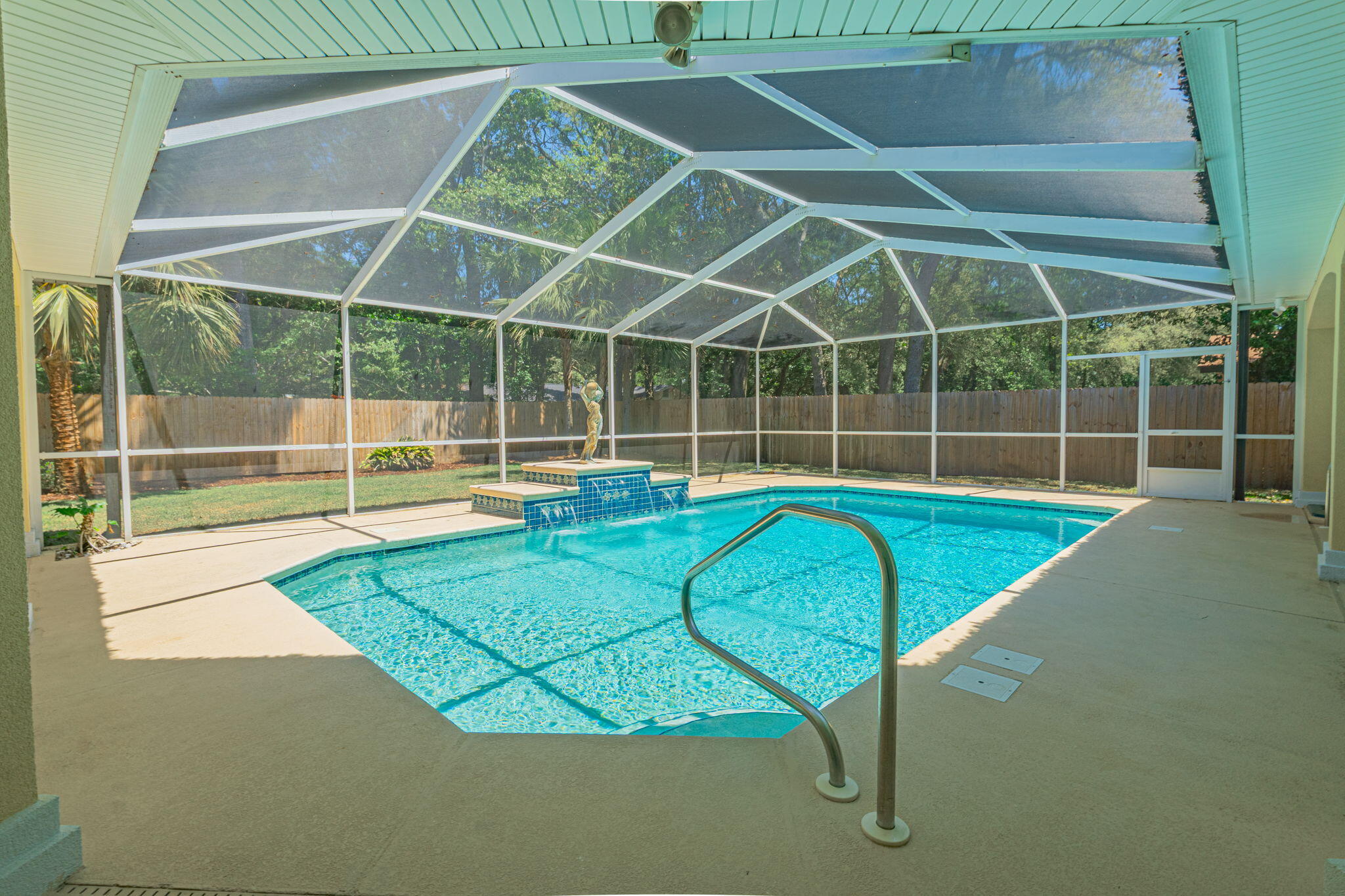 Poquito Bayou - Residential