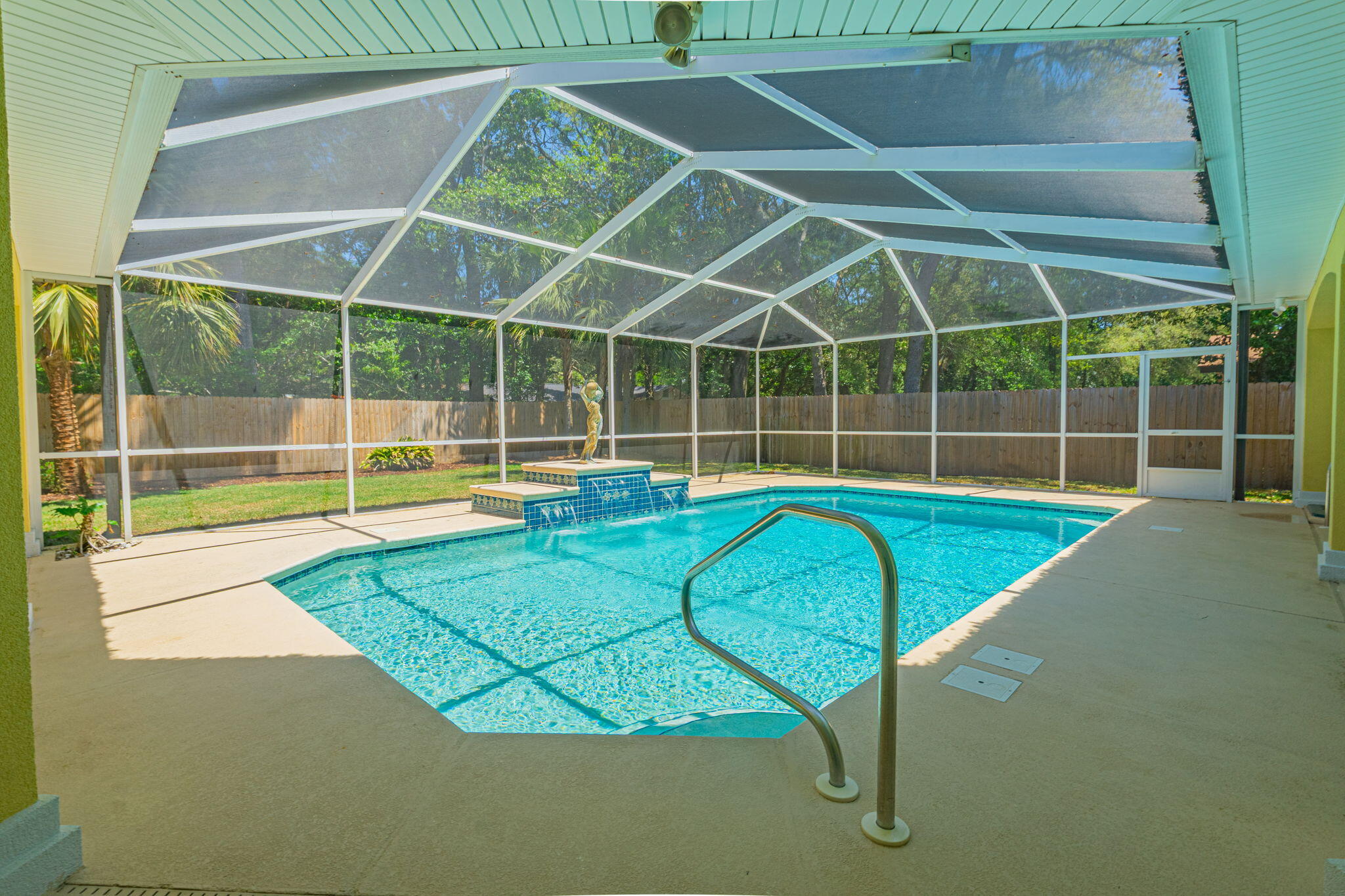 Poquito Bayou - Residential