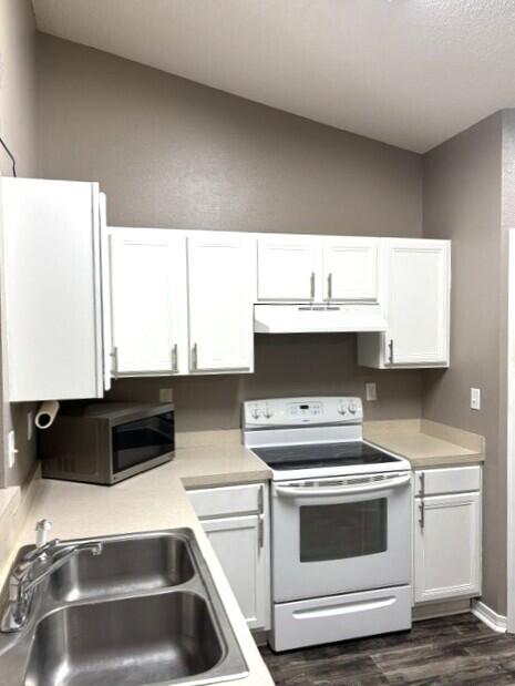 RIDGE CREST PH II LOT 17 BLK C - Residential