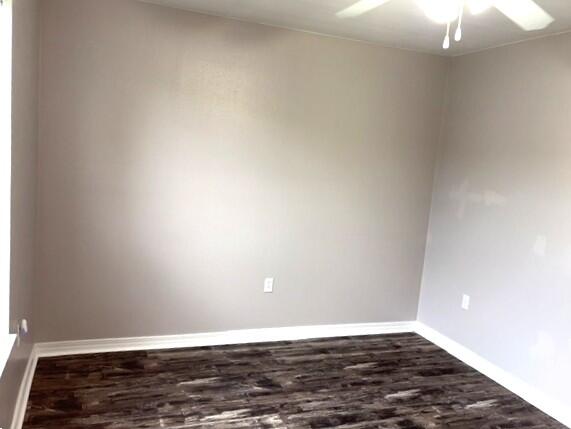 RIDGE CREST PH II LOT 17 BLK C - Residential