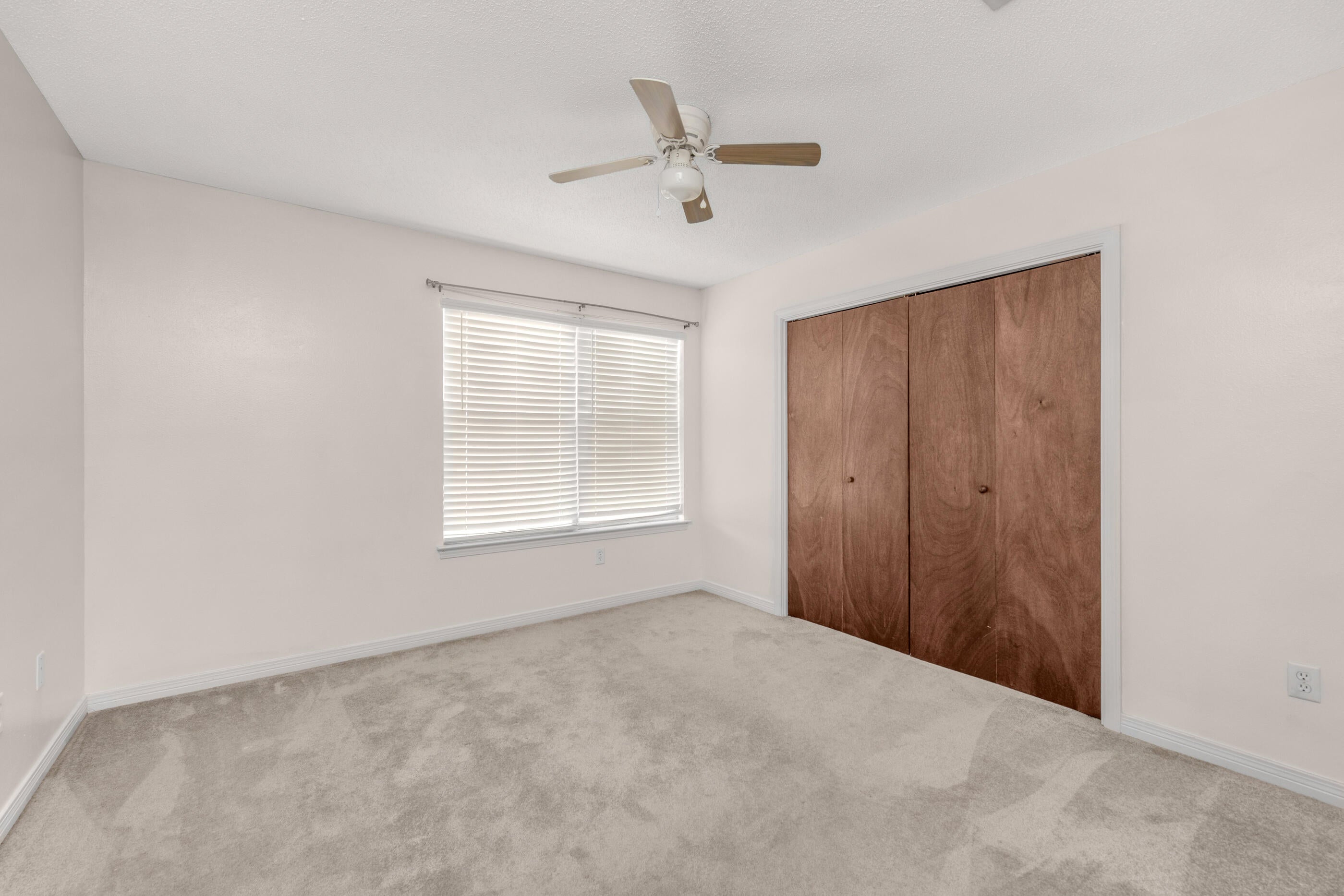 ROBSTON T/H - Residential
