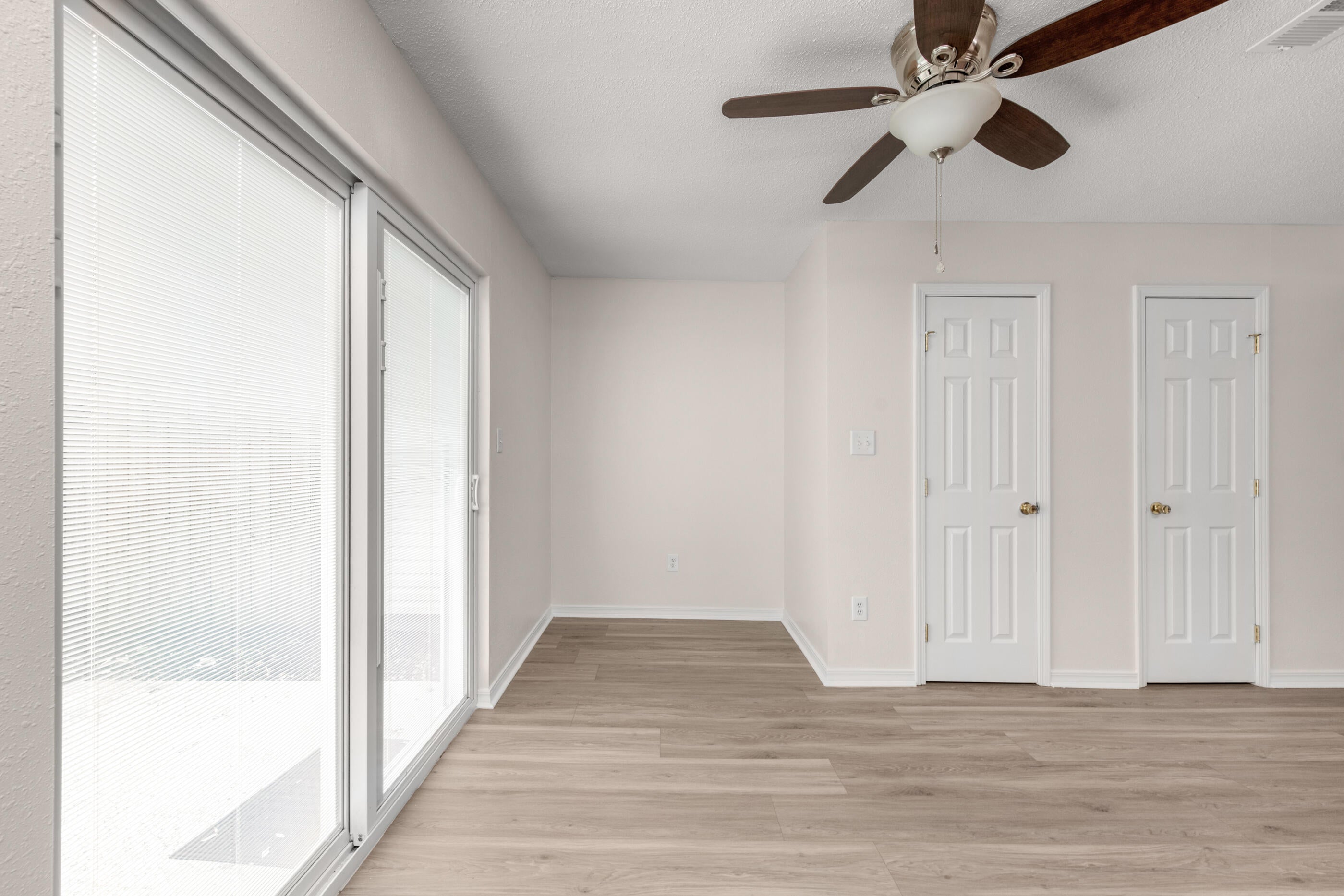ROBSTON T/H - Residential