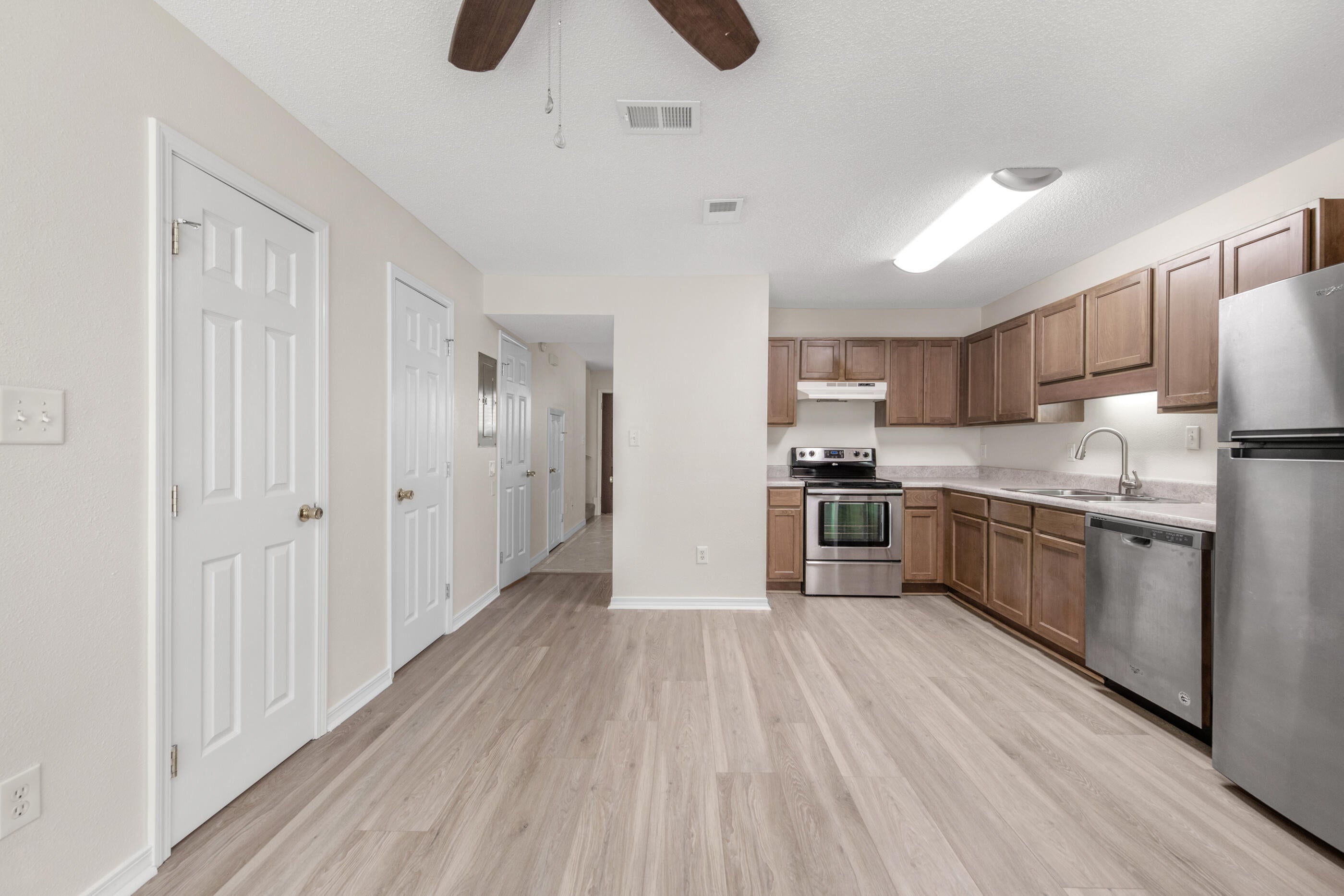 ROBSTON T/H - Residential