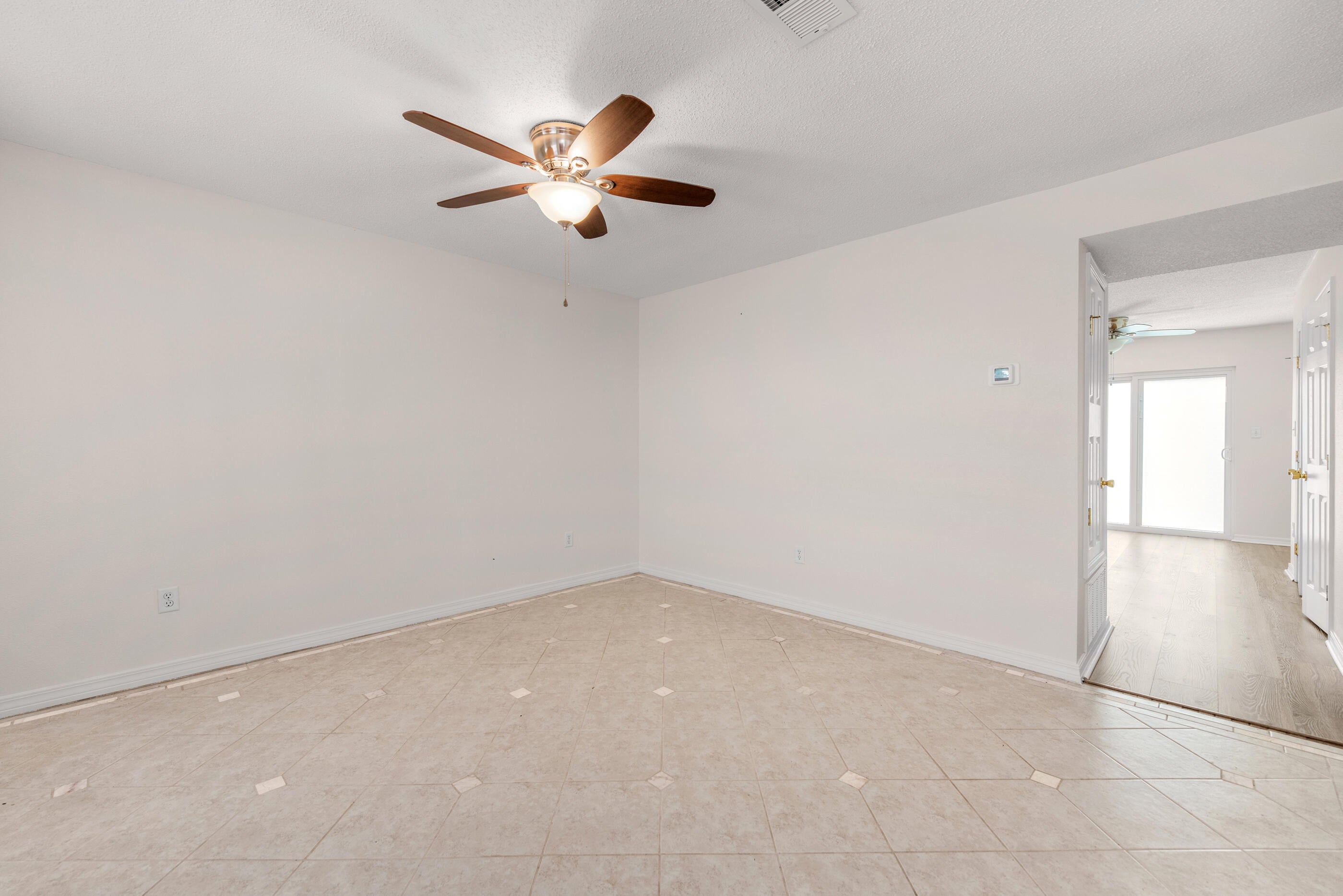 ROBSTON T/H - Residential