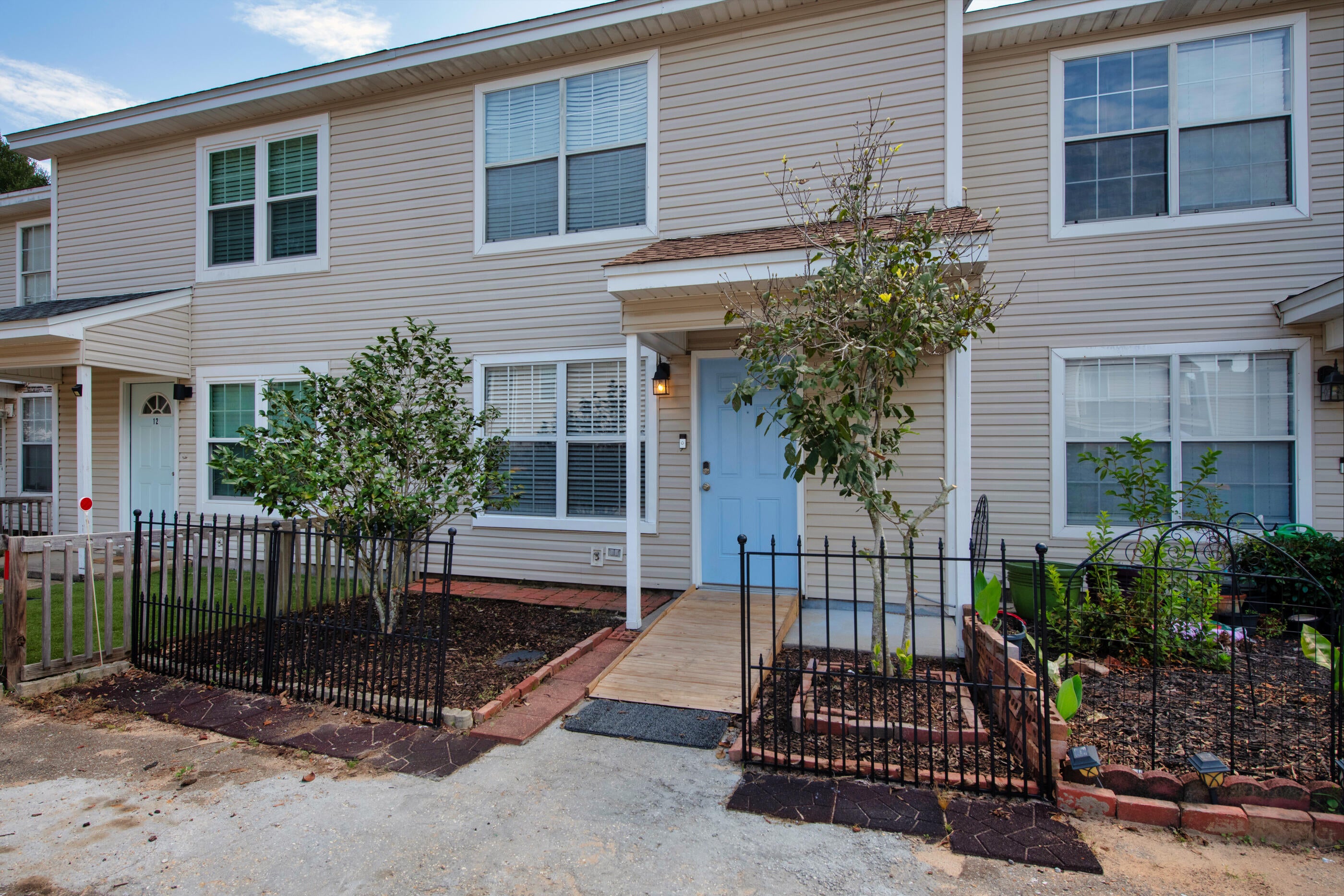ROBSTON T/H - Residential