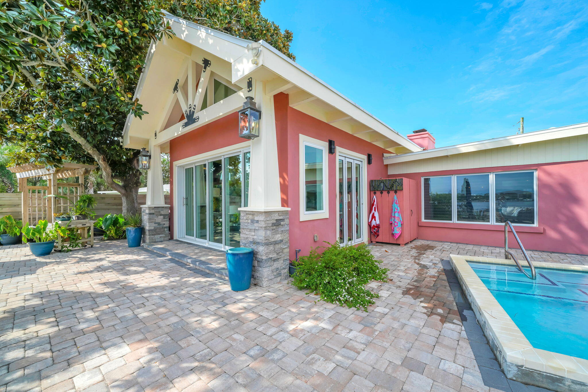 SANTA ROSA ISLAND - Residential