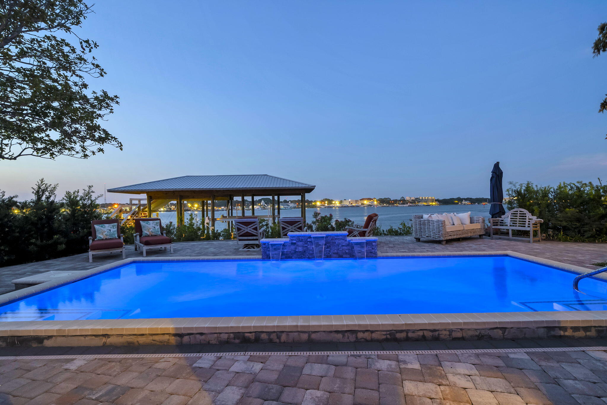 SANTA ROSA ISLAND - Residential