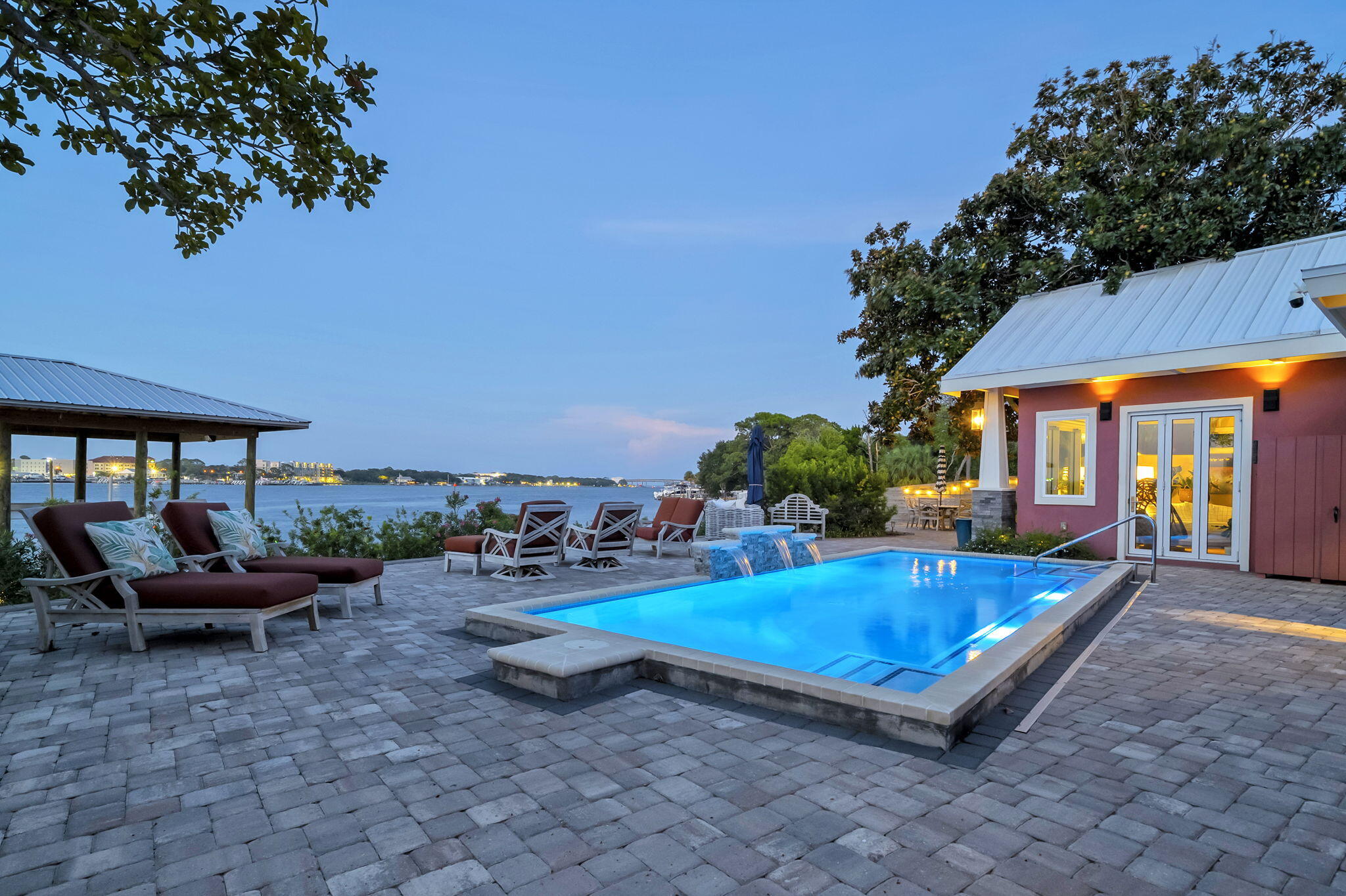 SANTA ROSA ISLAND - Residential