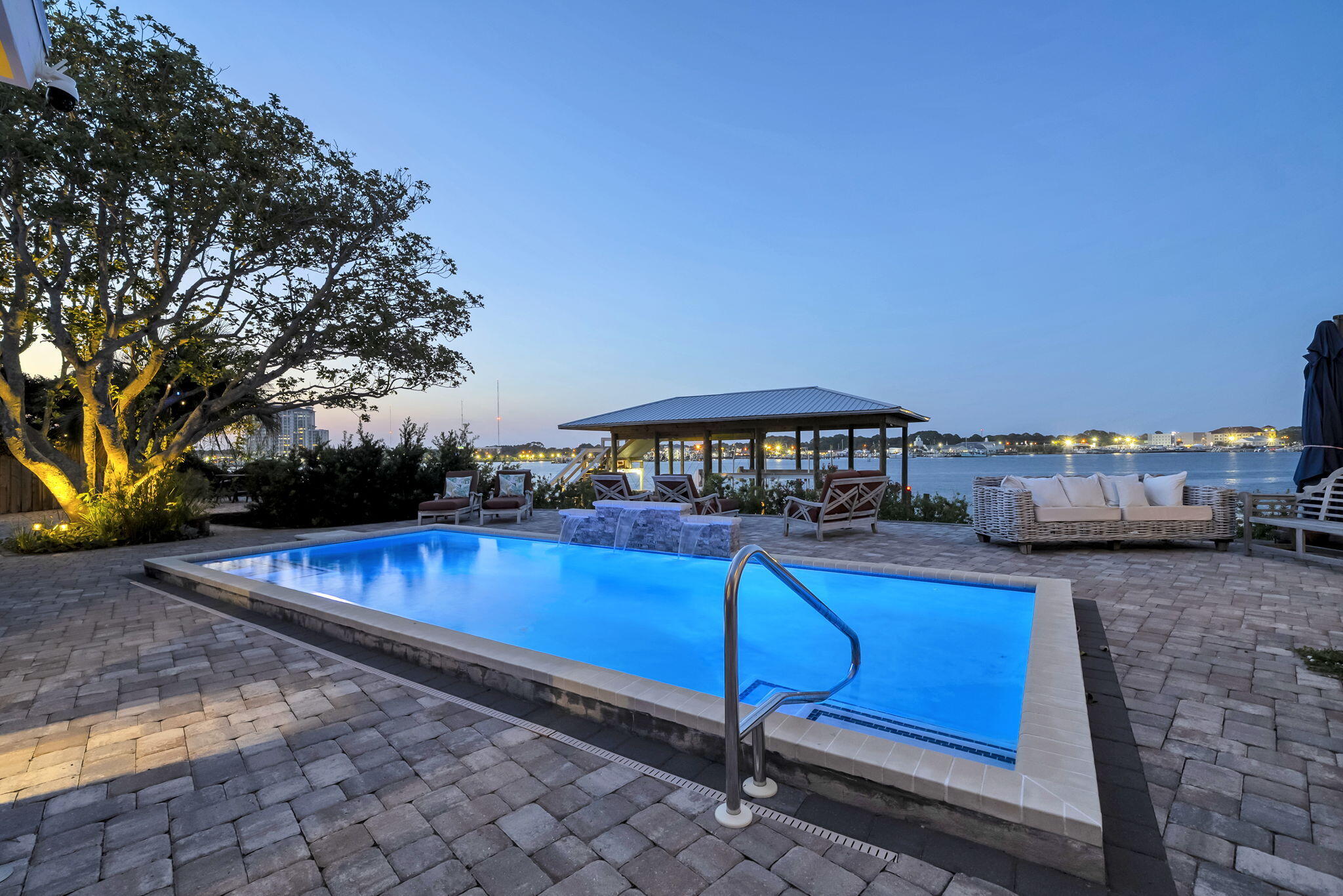 SANTA ROSA ISLAND - Residential
