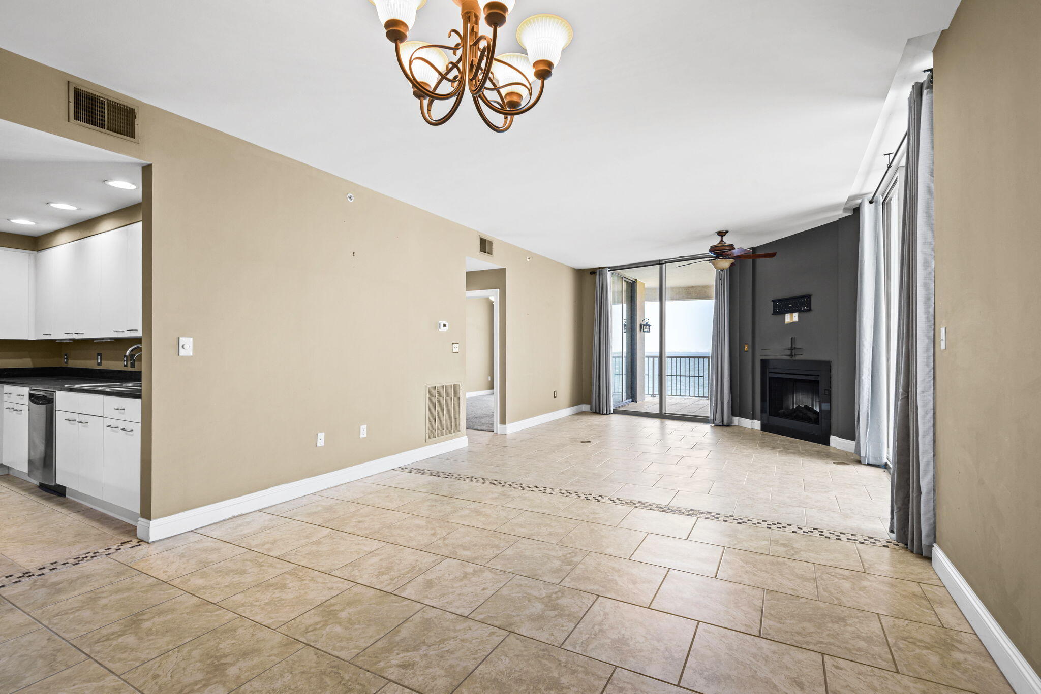 MARINA LANDING - Residential