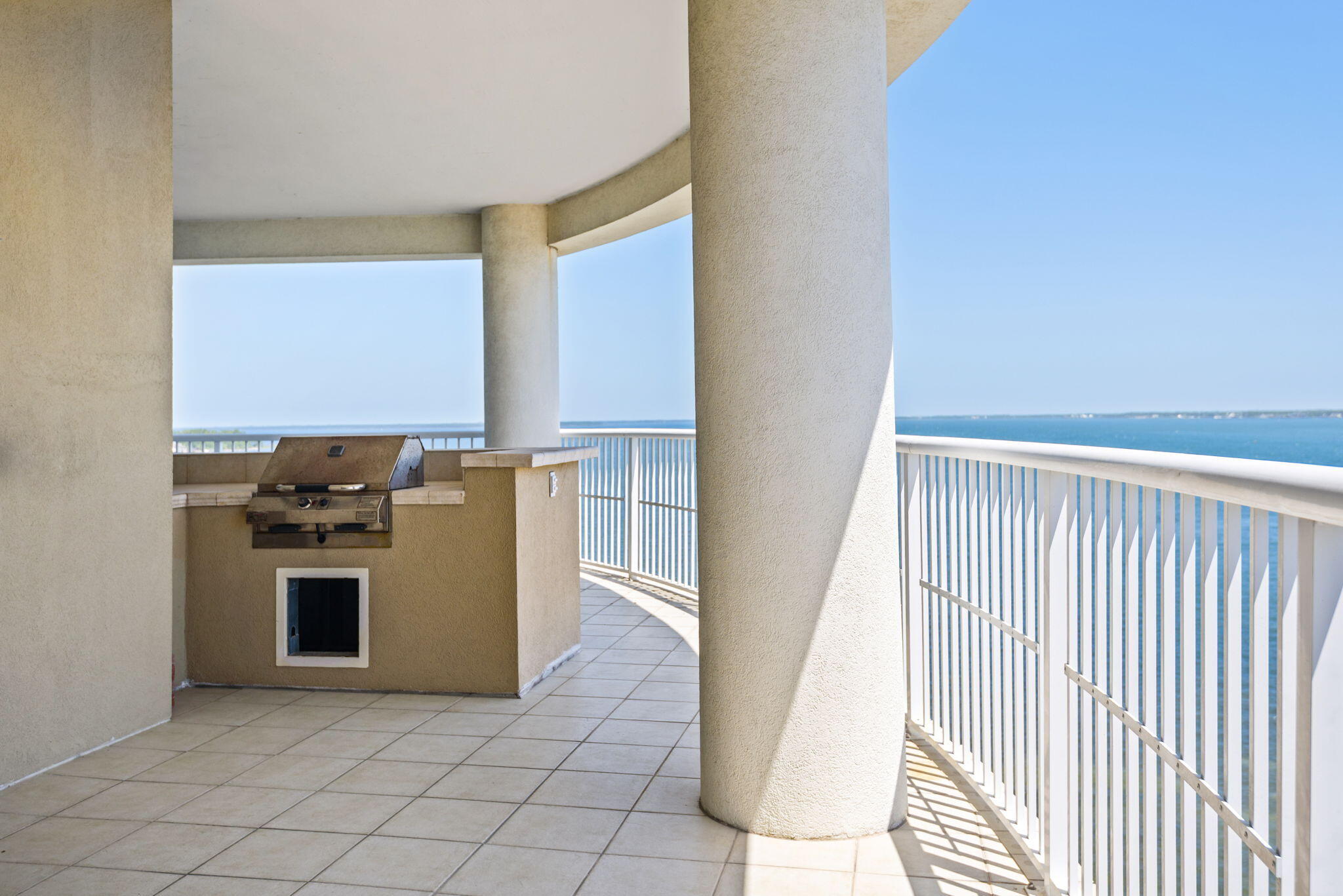 MARINA LANDING - Residential