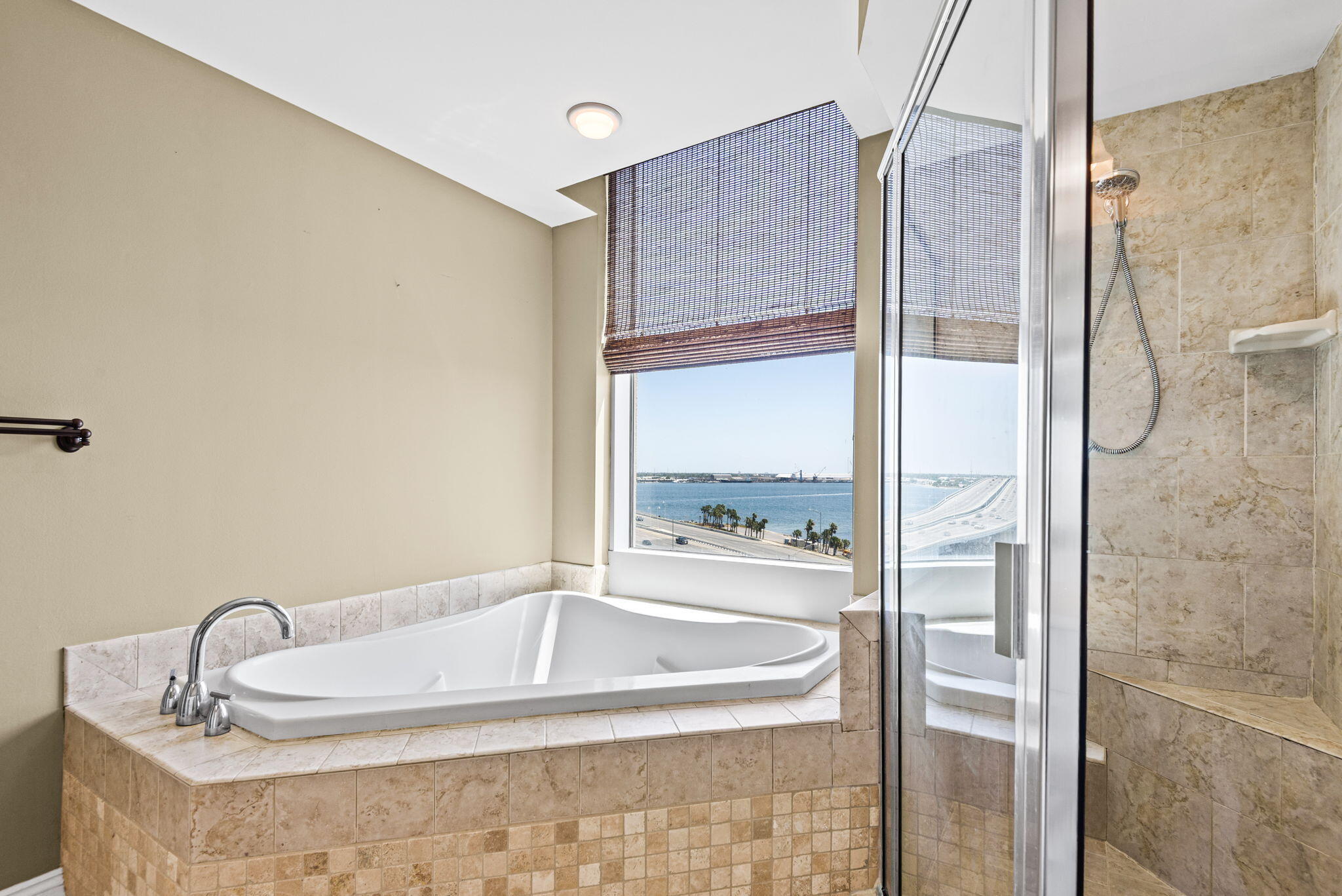 MARINA LANDING - Residential