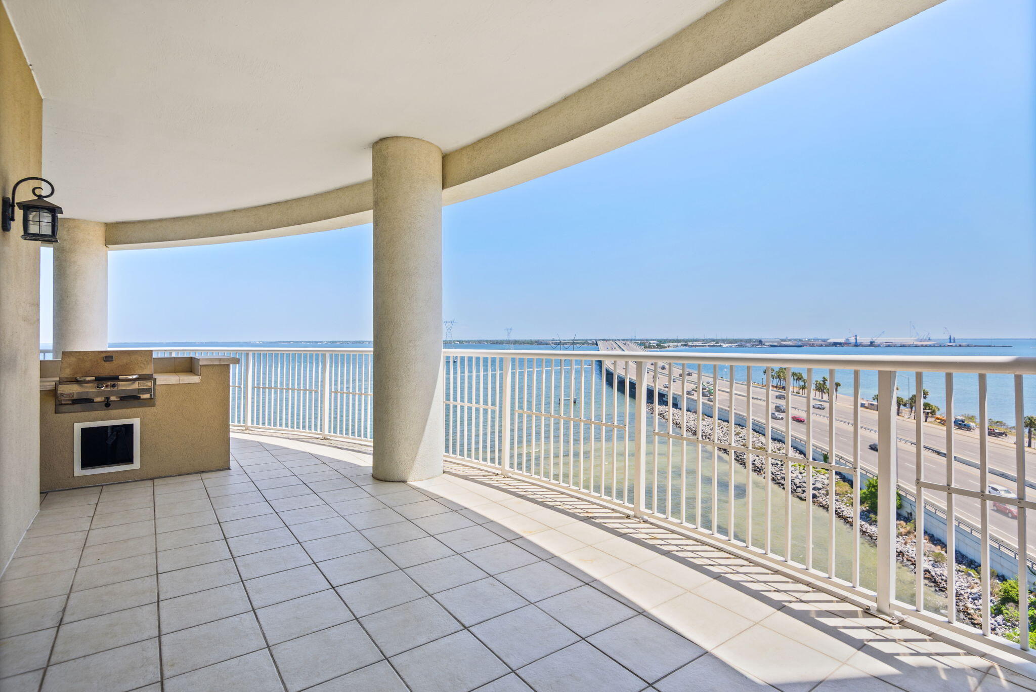 MARINA LANDING - Residential