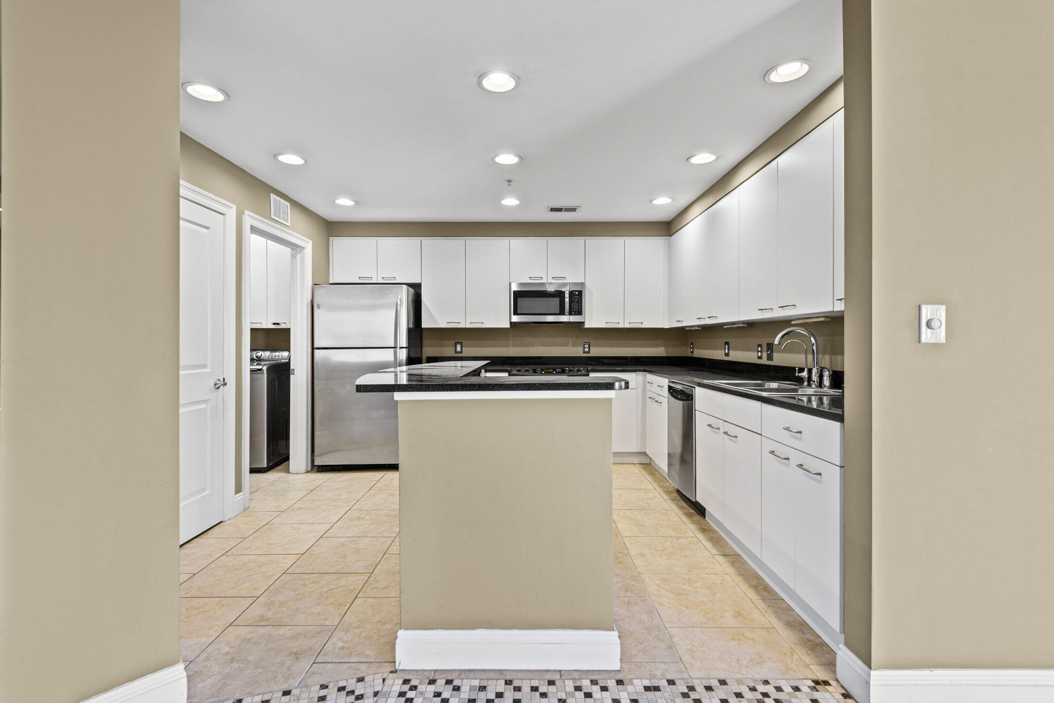 MARINA LANDING - Residential