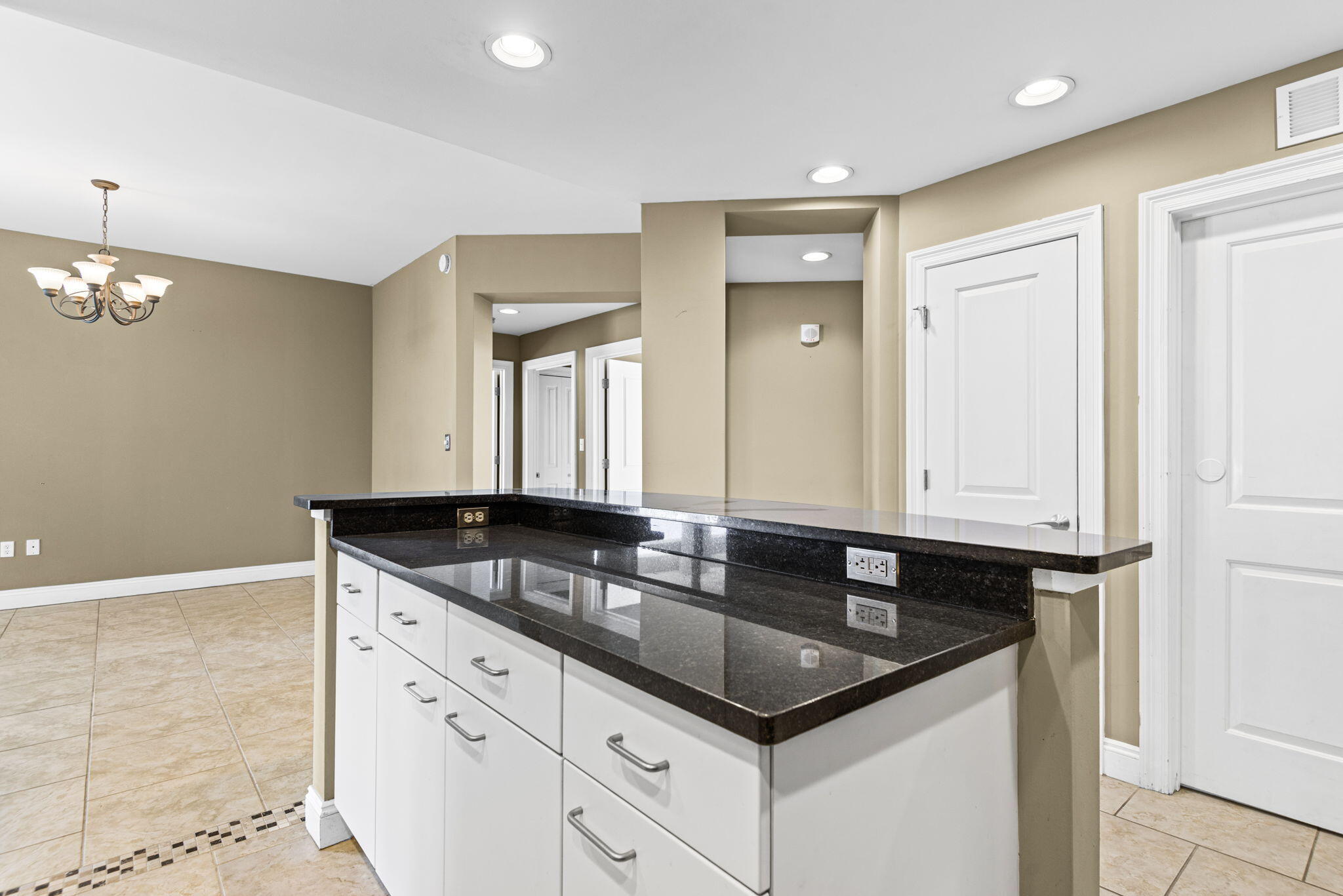 MARINA LANDING - Residential