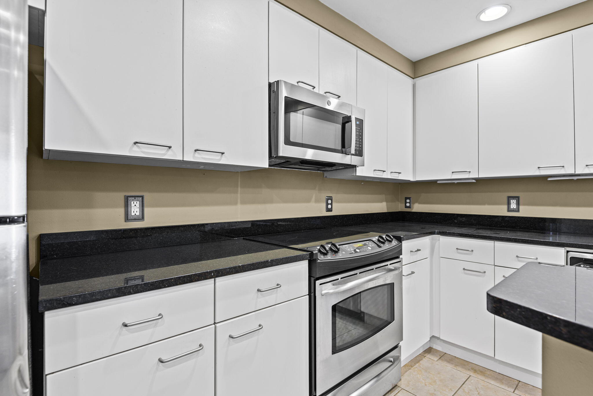 MARINA LANDING - Residential