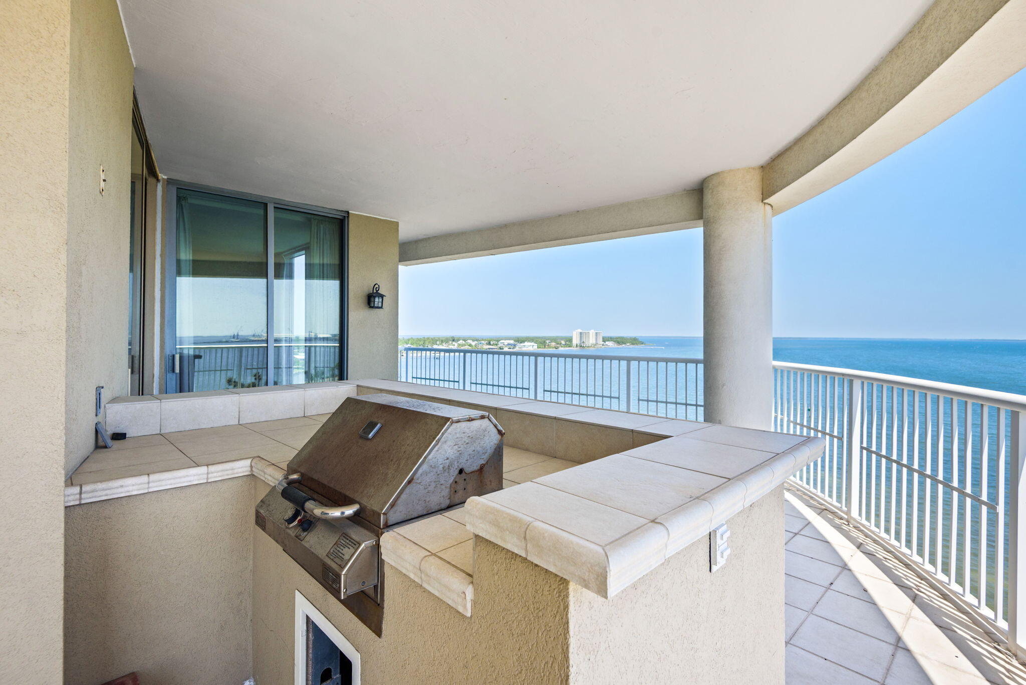 MARINA LANDING - Residential