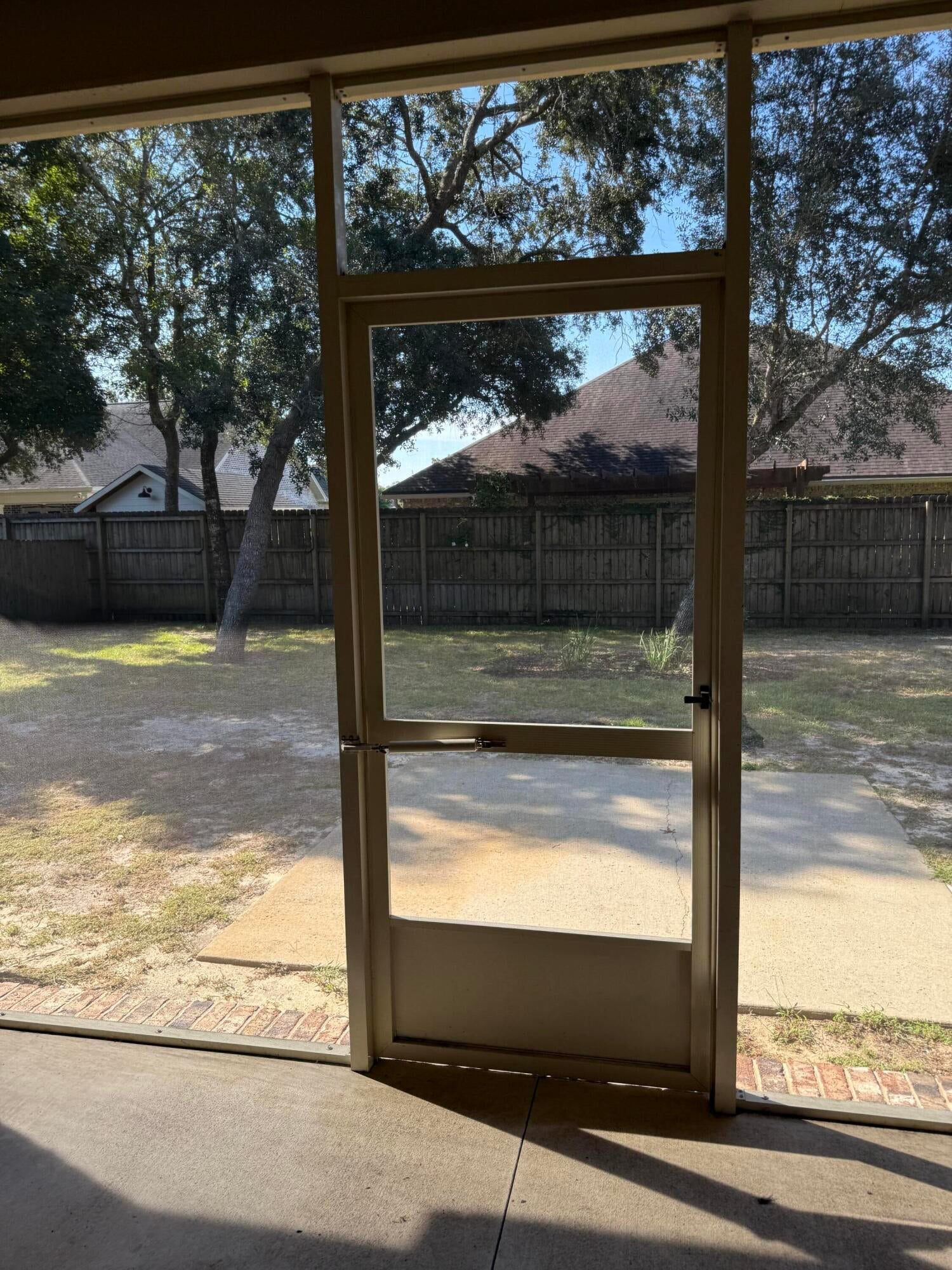 MAGNOLIA WOODS - Residential Lease