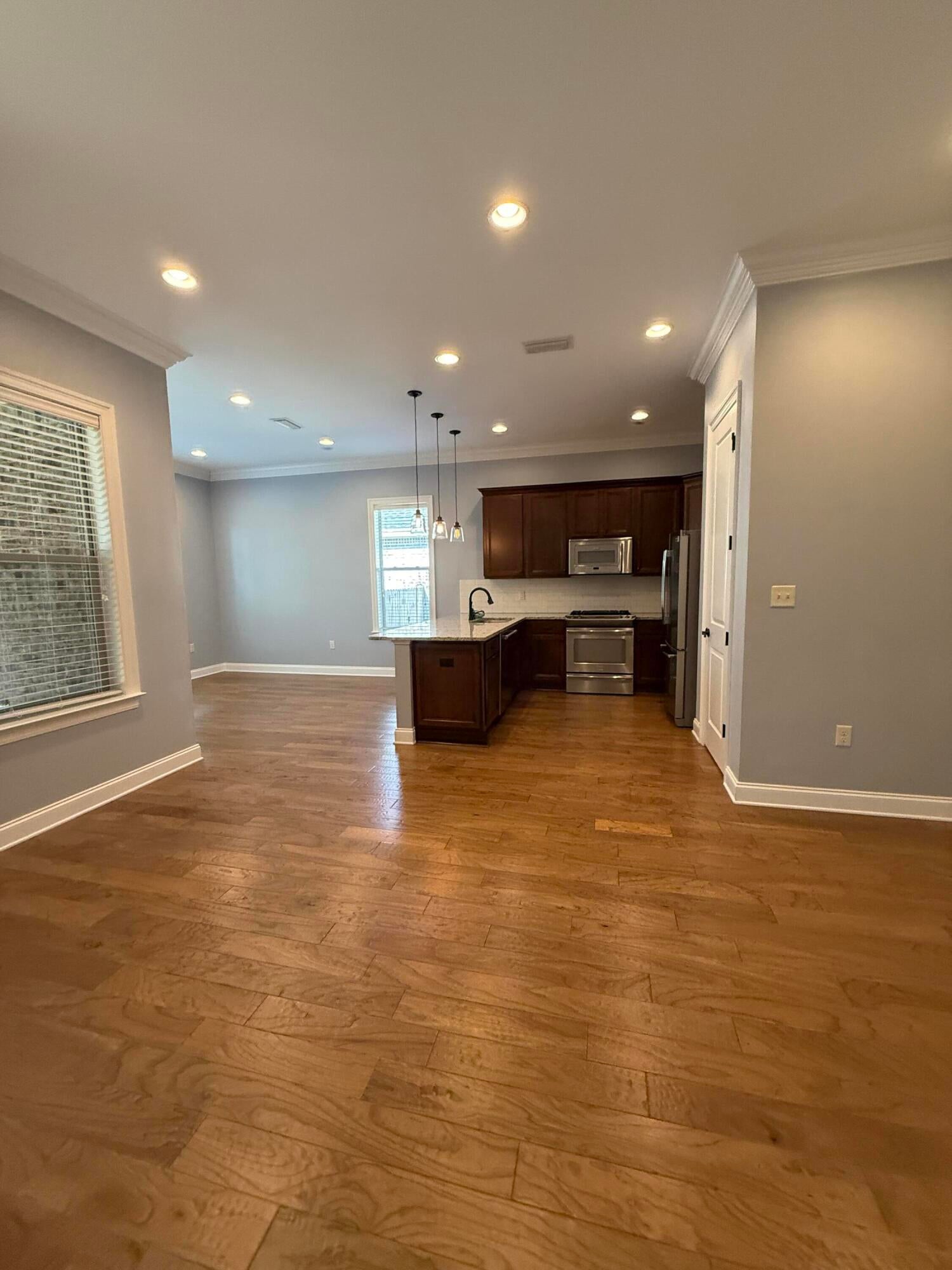 MAGNOLIA WOODS - Residential Lease