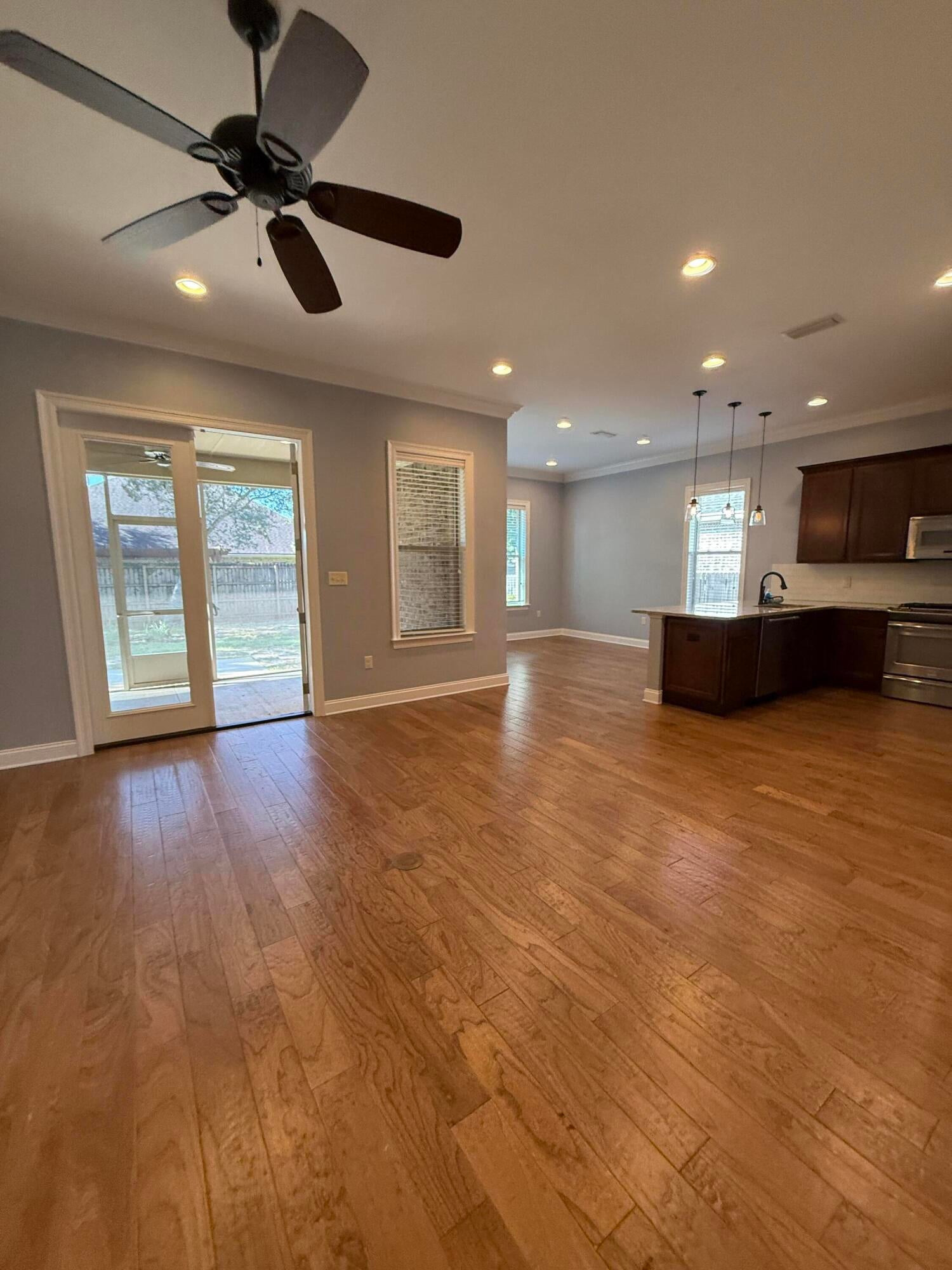 MAGNOLIA WOODS - Residential Lease