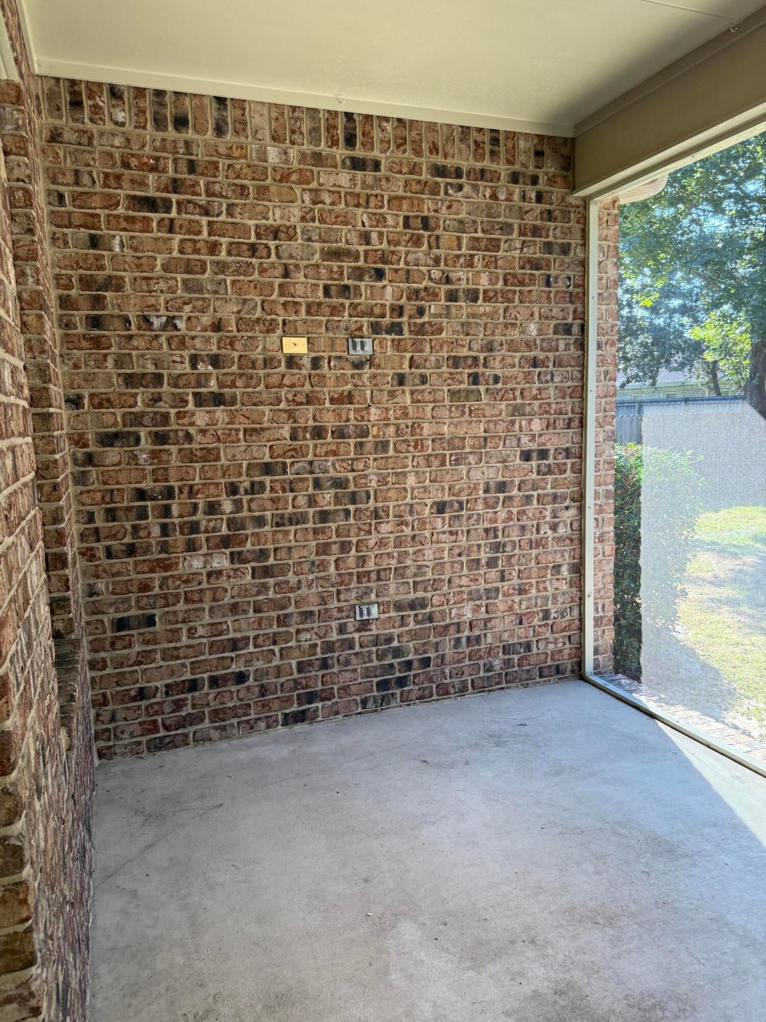 MAGNOLIA WOODS - Residential Lease