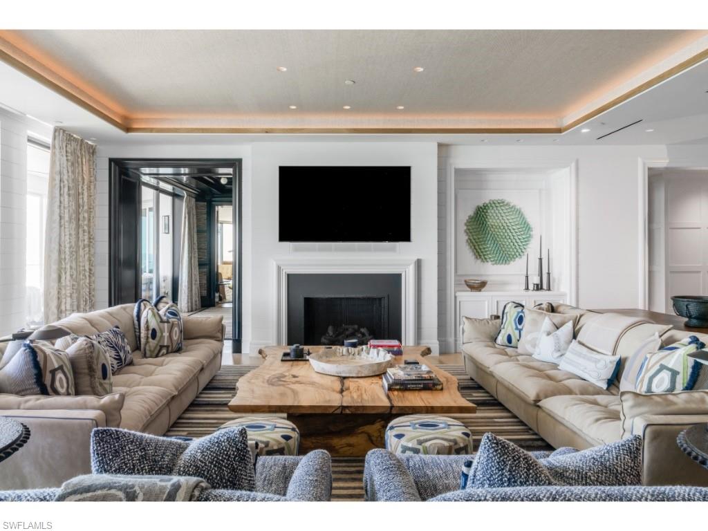 REGENT - Residential
