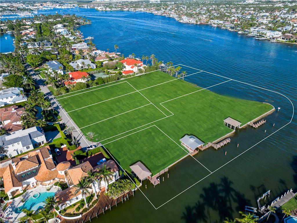 AQUALANE SHORES - Land