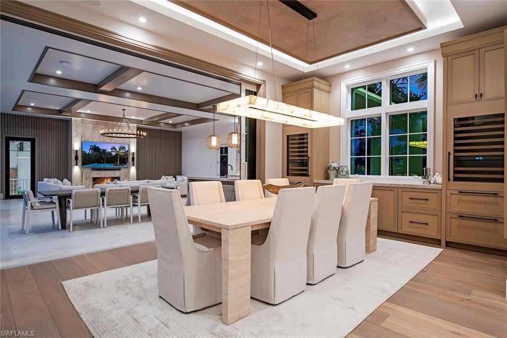 AQUALANE SHORES - Residential