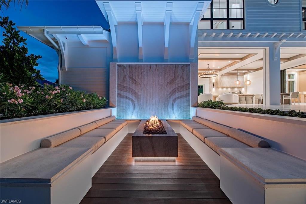 AQUALANE SHORES - Residential