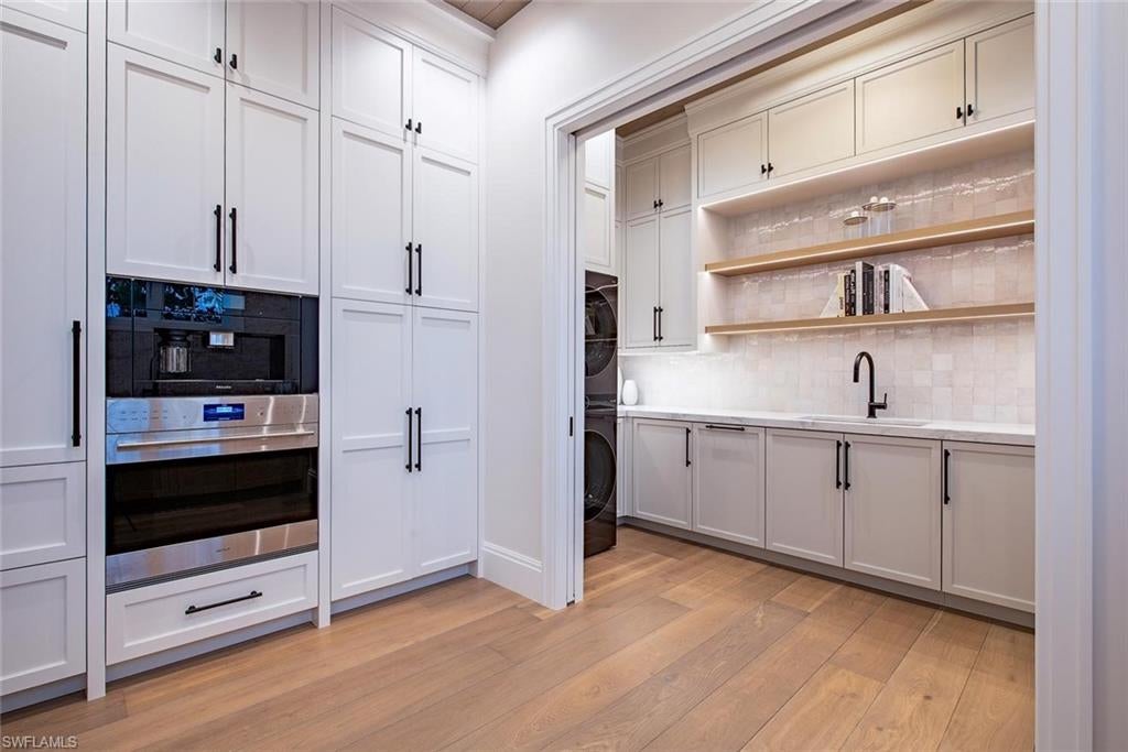 AQUALANE SHORES - Residential