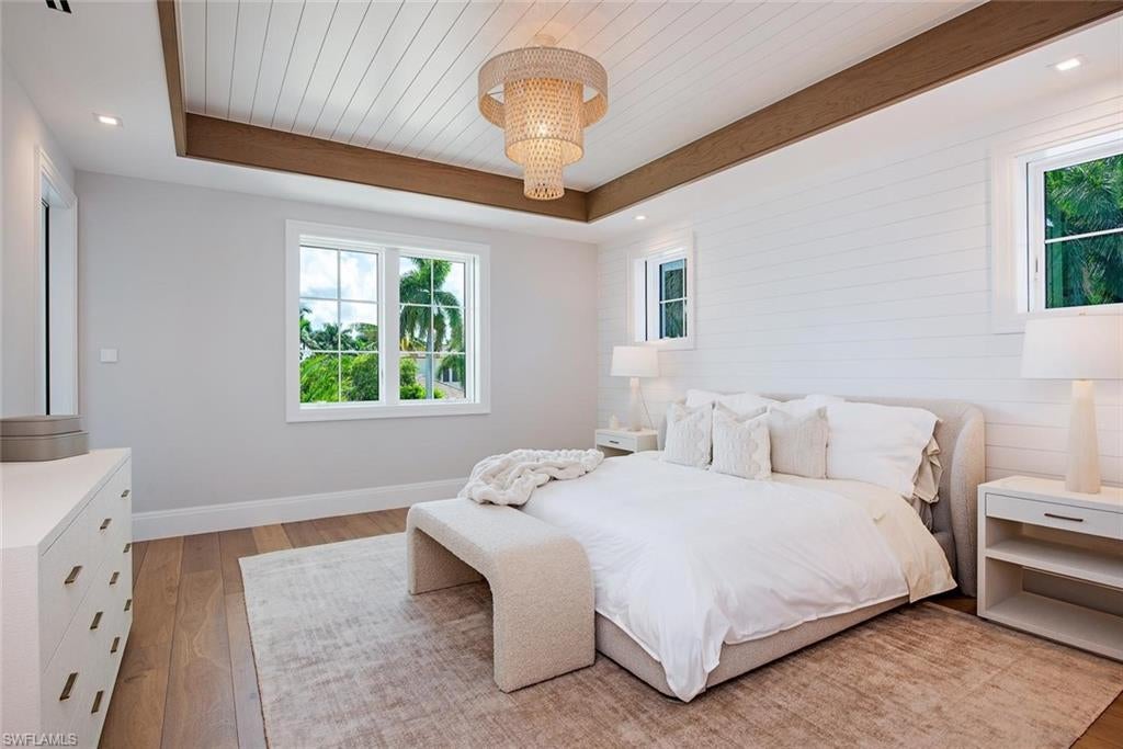 AQUALANE SHORES - Residential