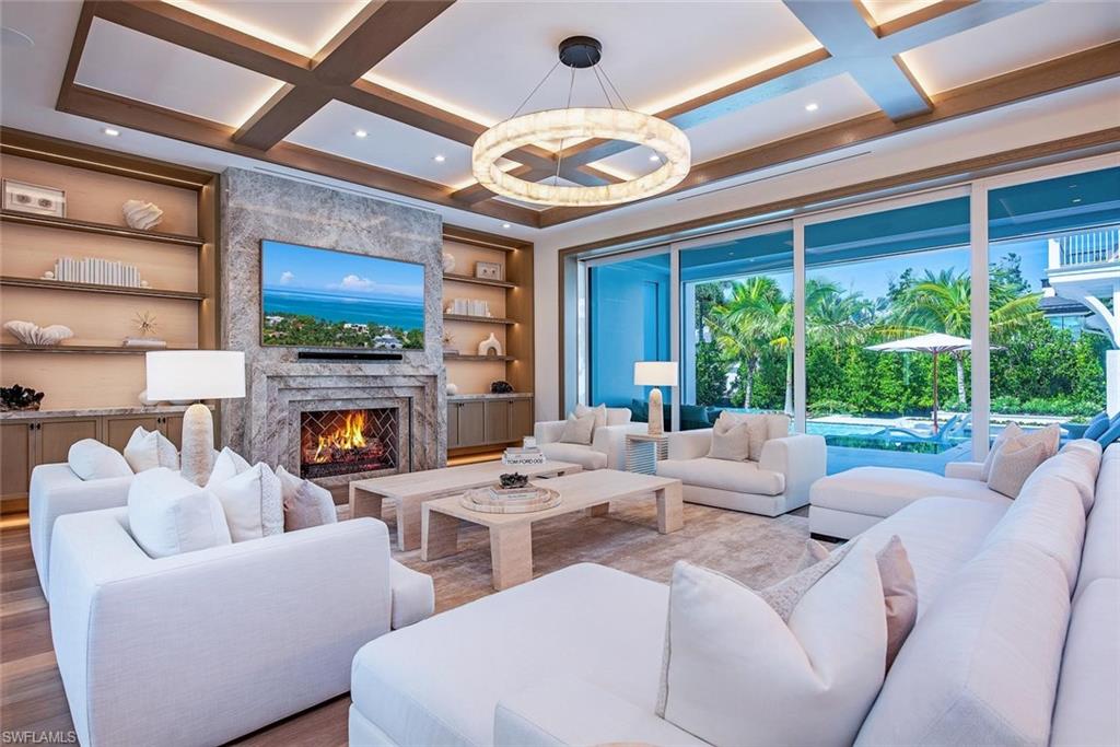 AQUALANE SHORES - Residential