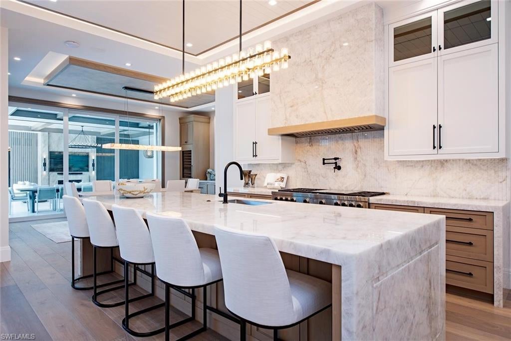 AQUALANE SHORES - Residential