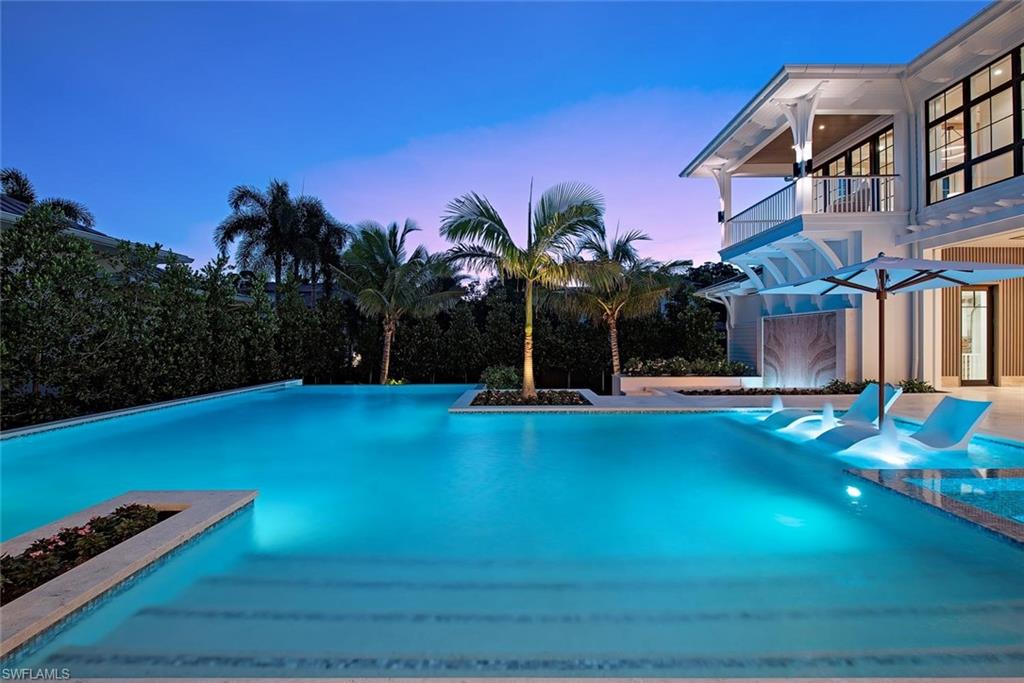 AQUALANE SHORES - Residential