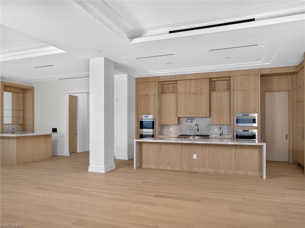 NAPLES BEACH CLUB BLDG C - Residential