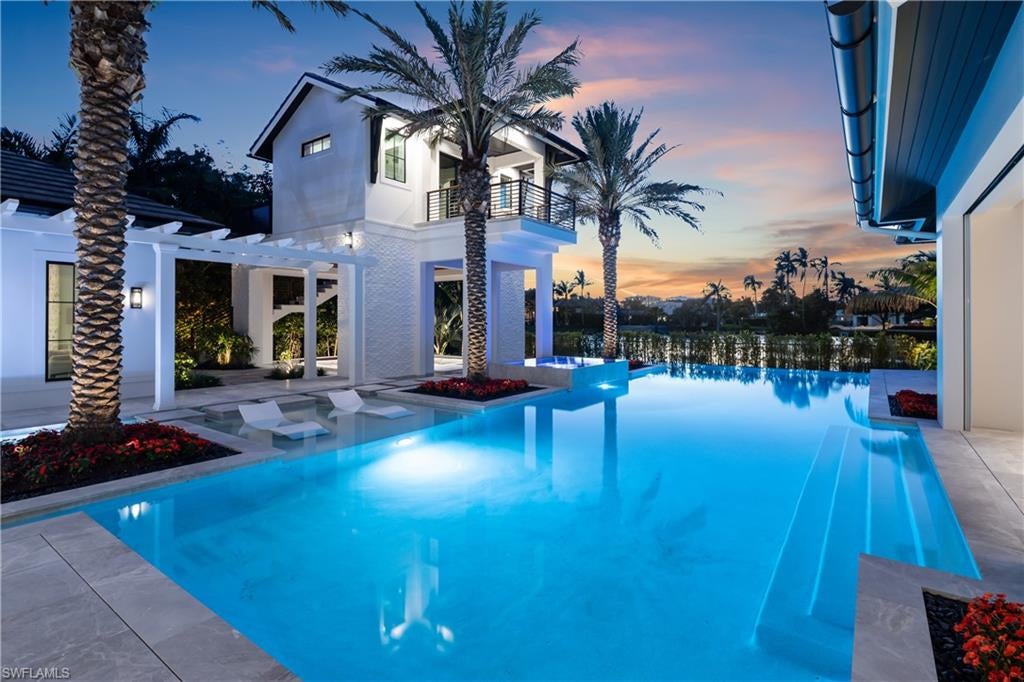 OLDE NAPLES - Residential