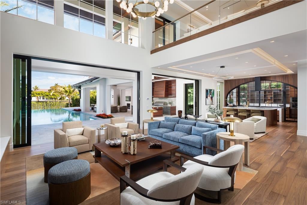 OLDE NAPLES - Residential