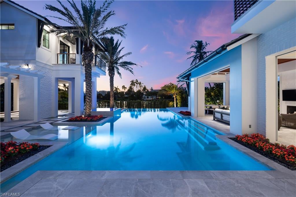 OLDE NAPLES - Residential