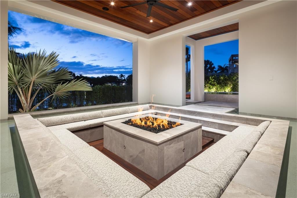 OLDE NAPLES - Residential