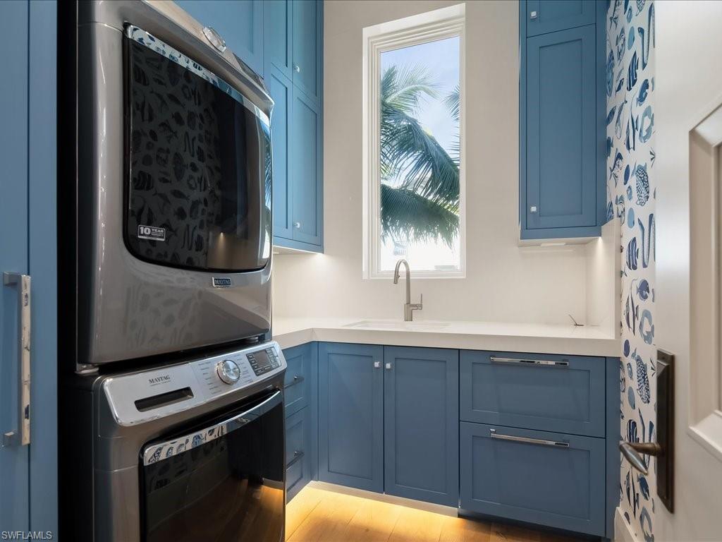 STRAND AT BAY COLONY - Residential
