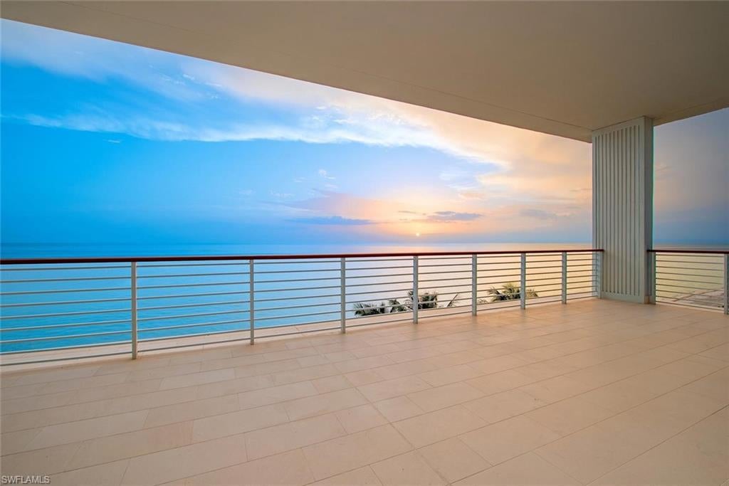 NAPLES BEACH CLUB BLDG C - Residential